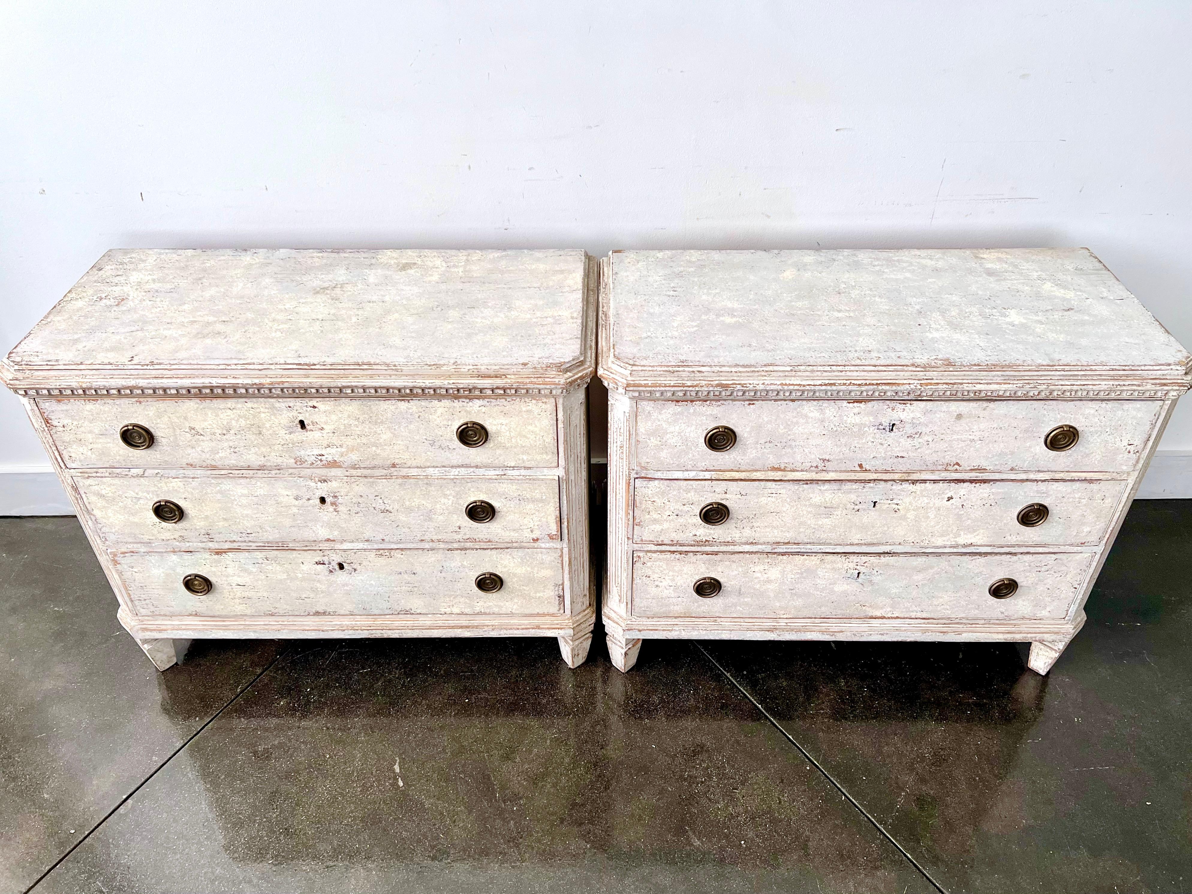 Pair of 19th century Swedish Chest Of Drawers For Sale 1