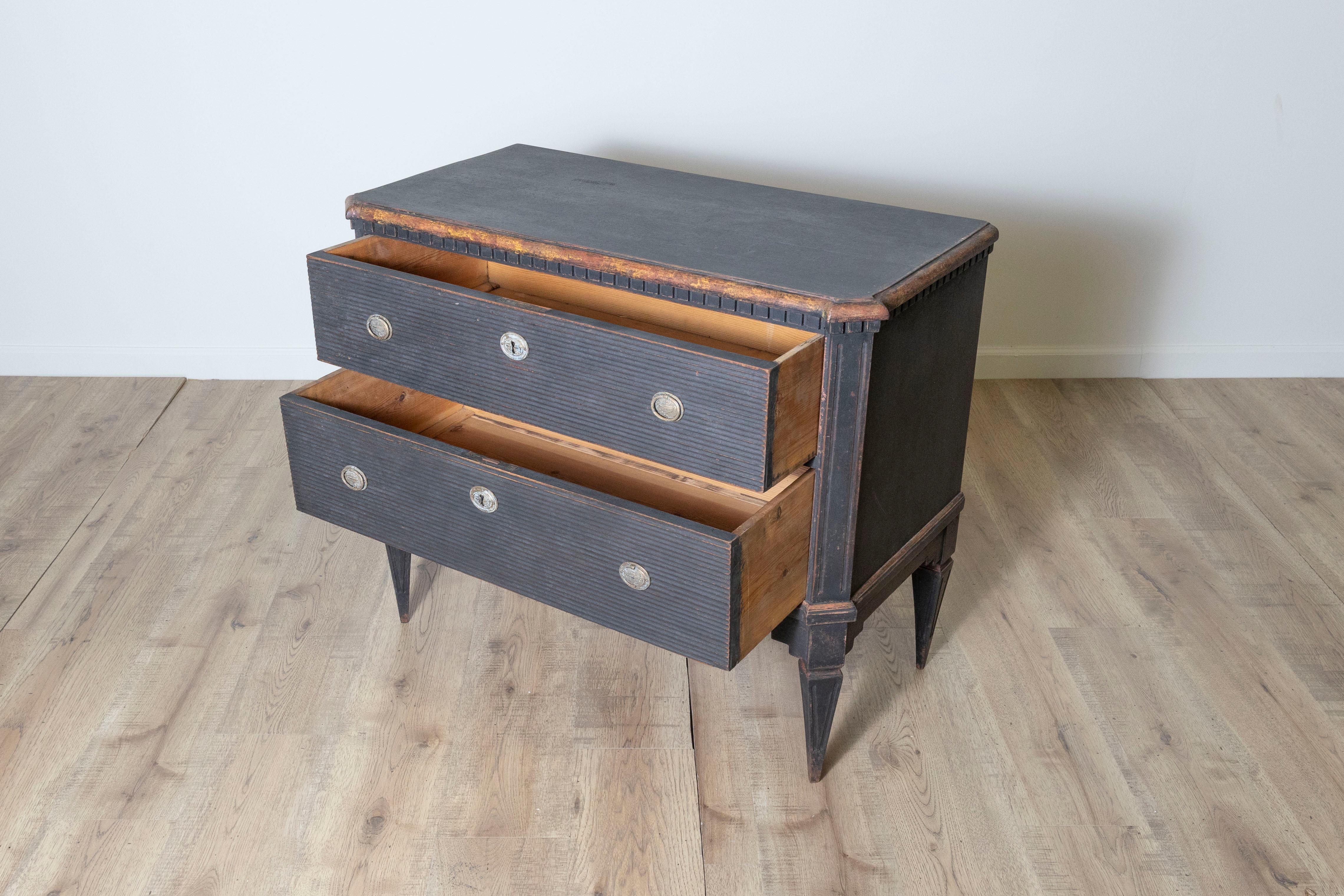 Pair of 19th Century Swedish Chests of Drawers 1