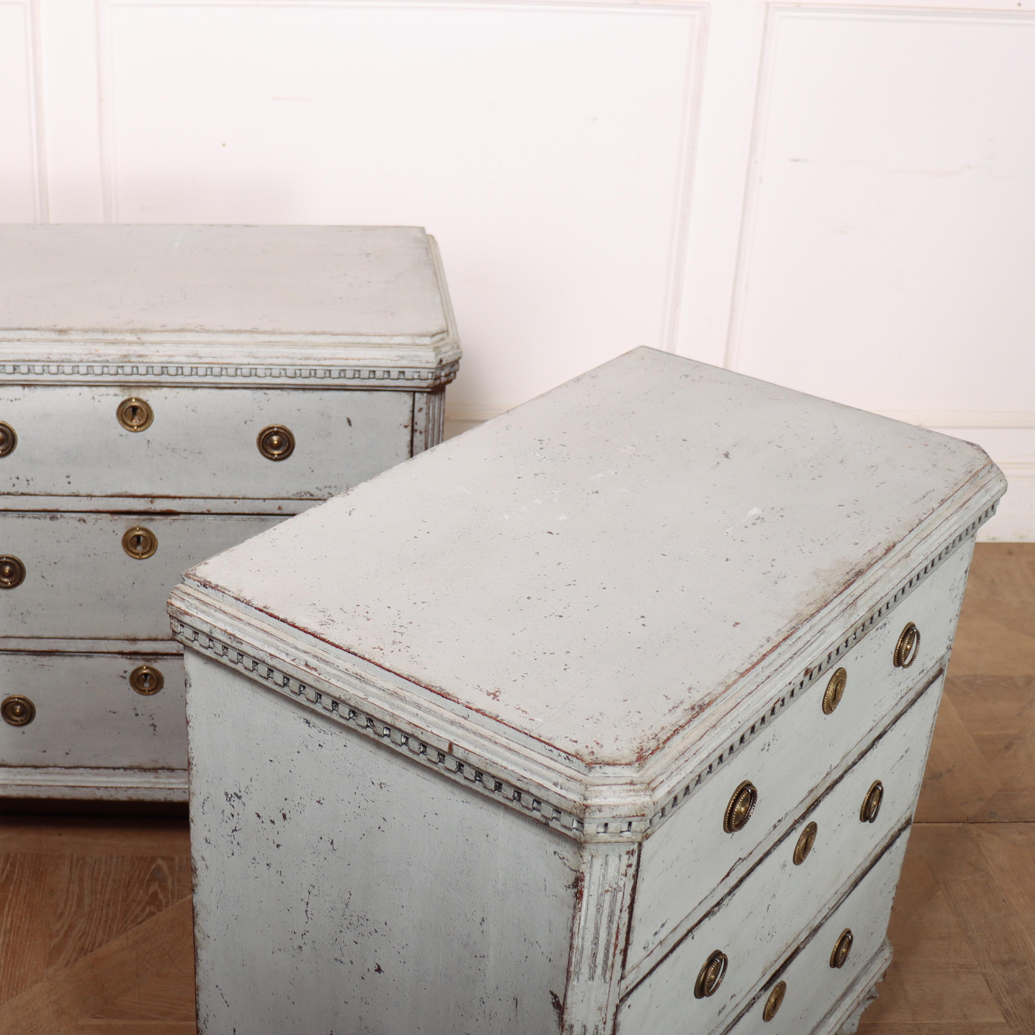Pair of 19th Century Swedish Commodes For Sale 5
