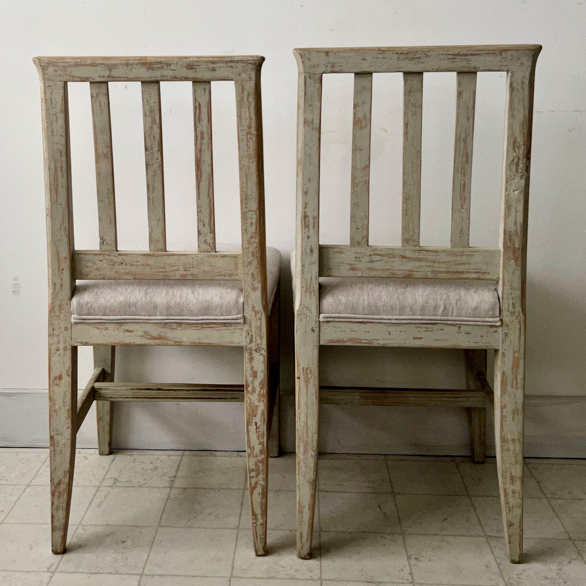 Lin Paire de chaises de campagne suédoises du 19e siècle en vente