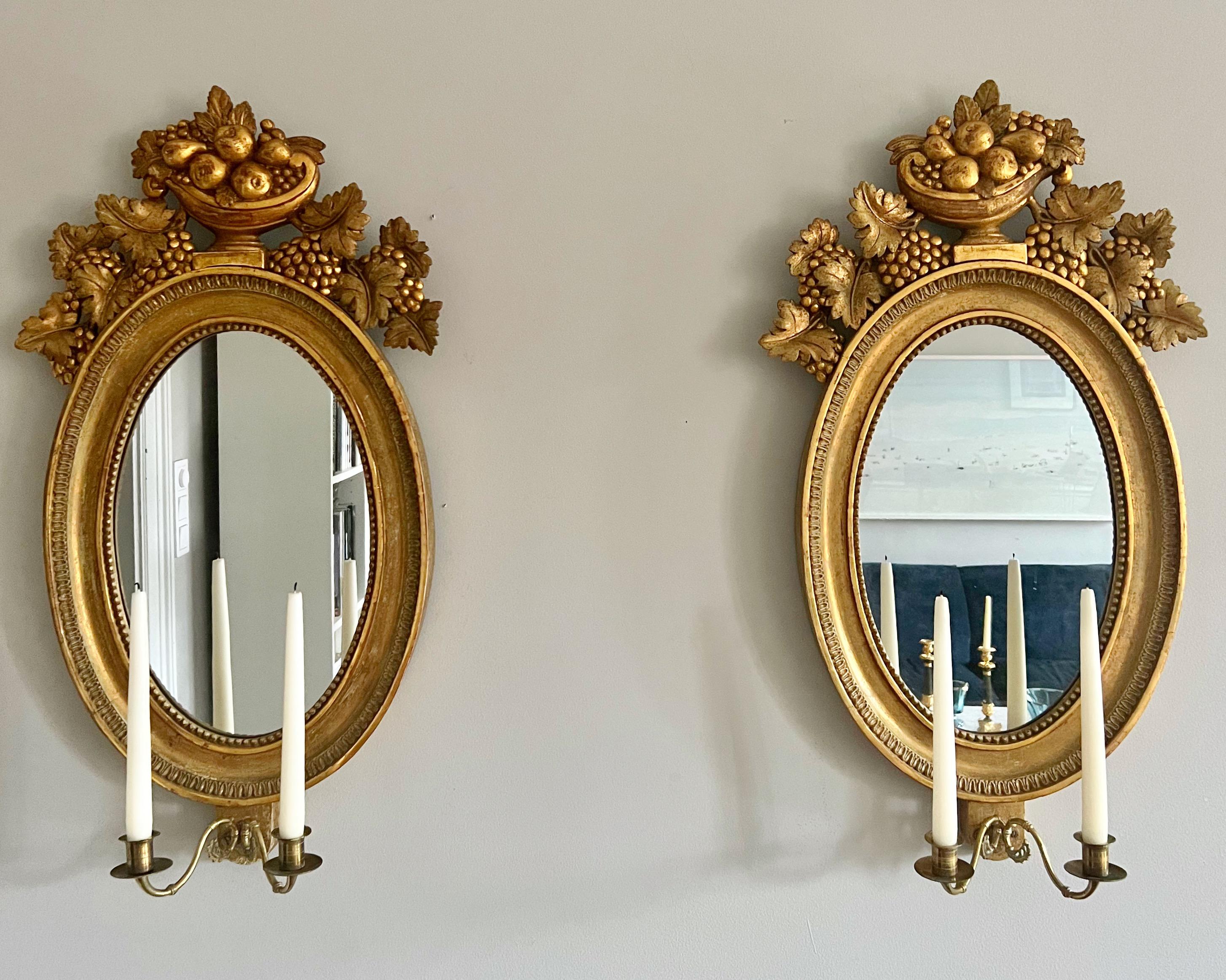 Empire Pair of 19th Century Swedish Mirrored Wall Sconces In Carved Gilt Wood