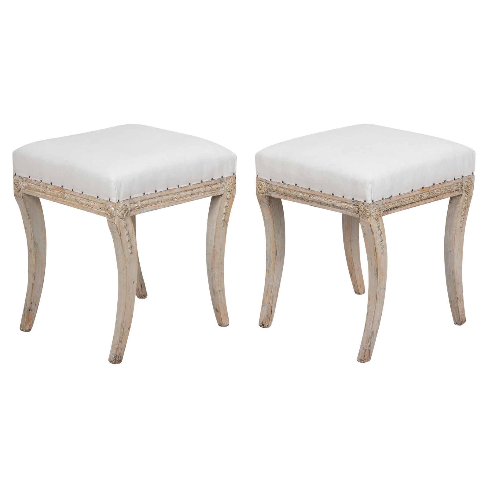 Paire de poufs suédois d'époque gustavienne du 19e siècle en vente