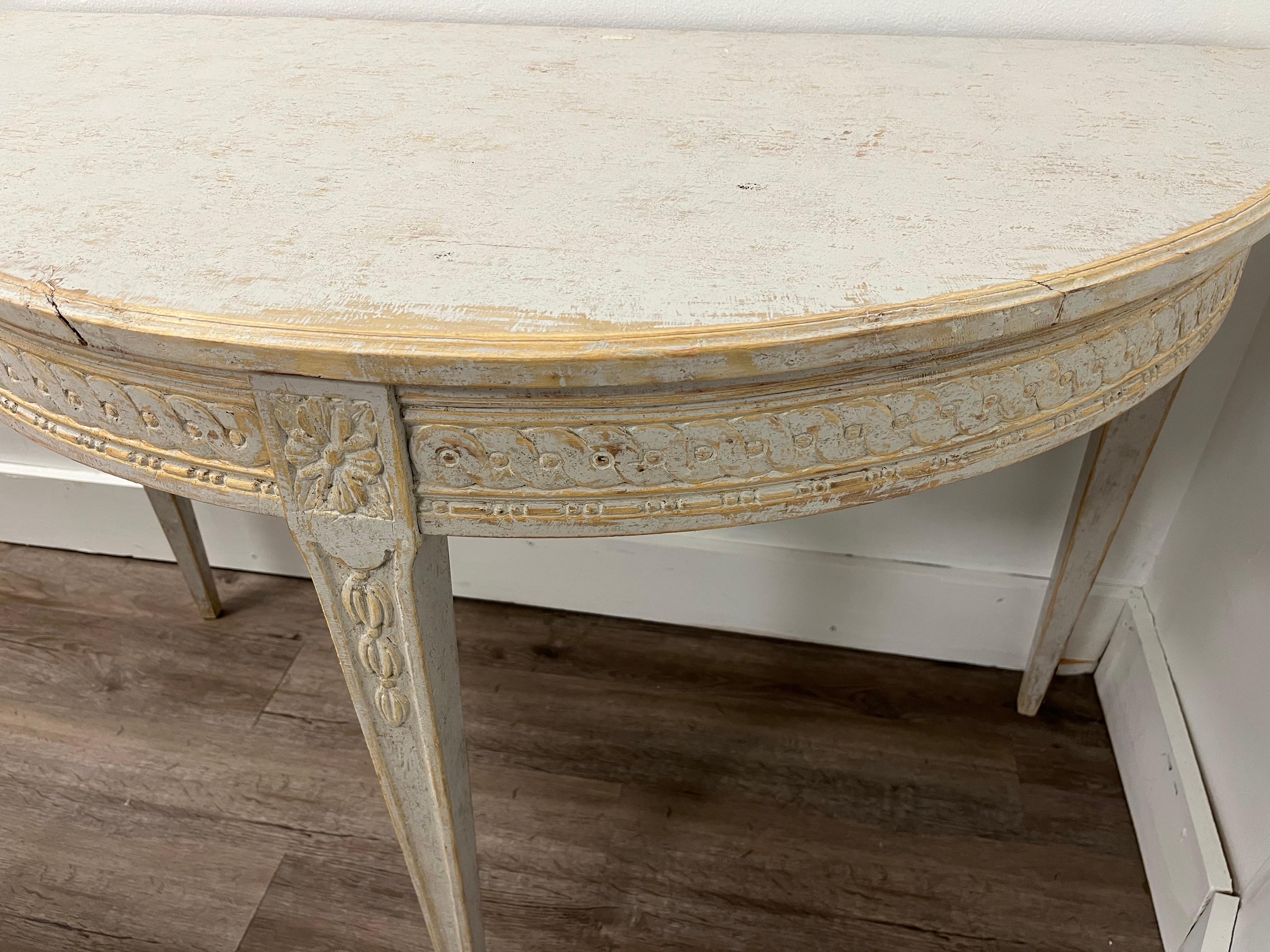 Paire de tables Demilune suédoises de style gustavien du 19e siècle en vente 2
