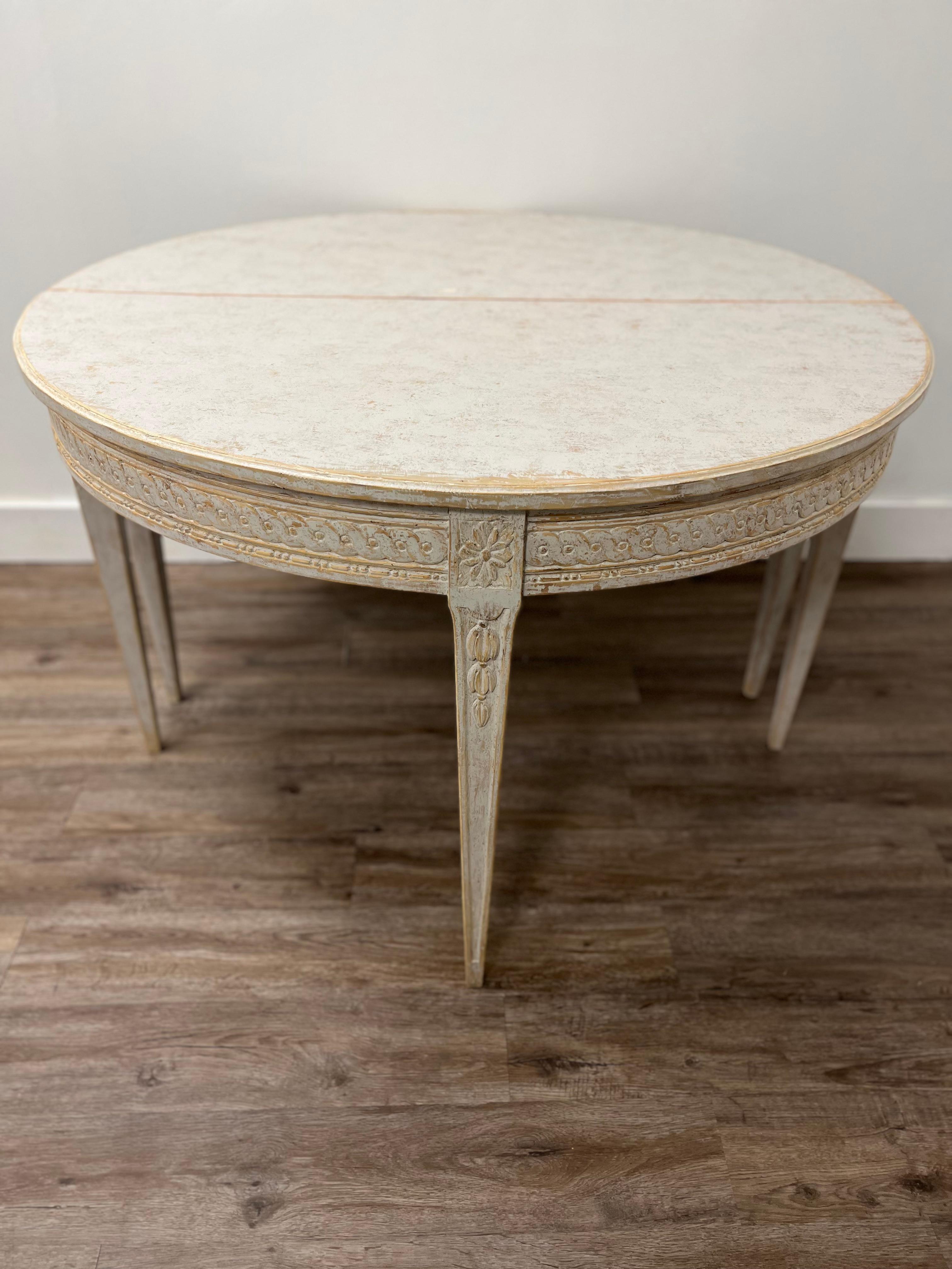 Gustavien Paire de tables Demilune suédoises de style gustavien du 19e siècle en vente
