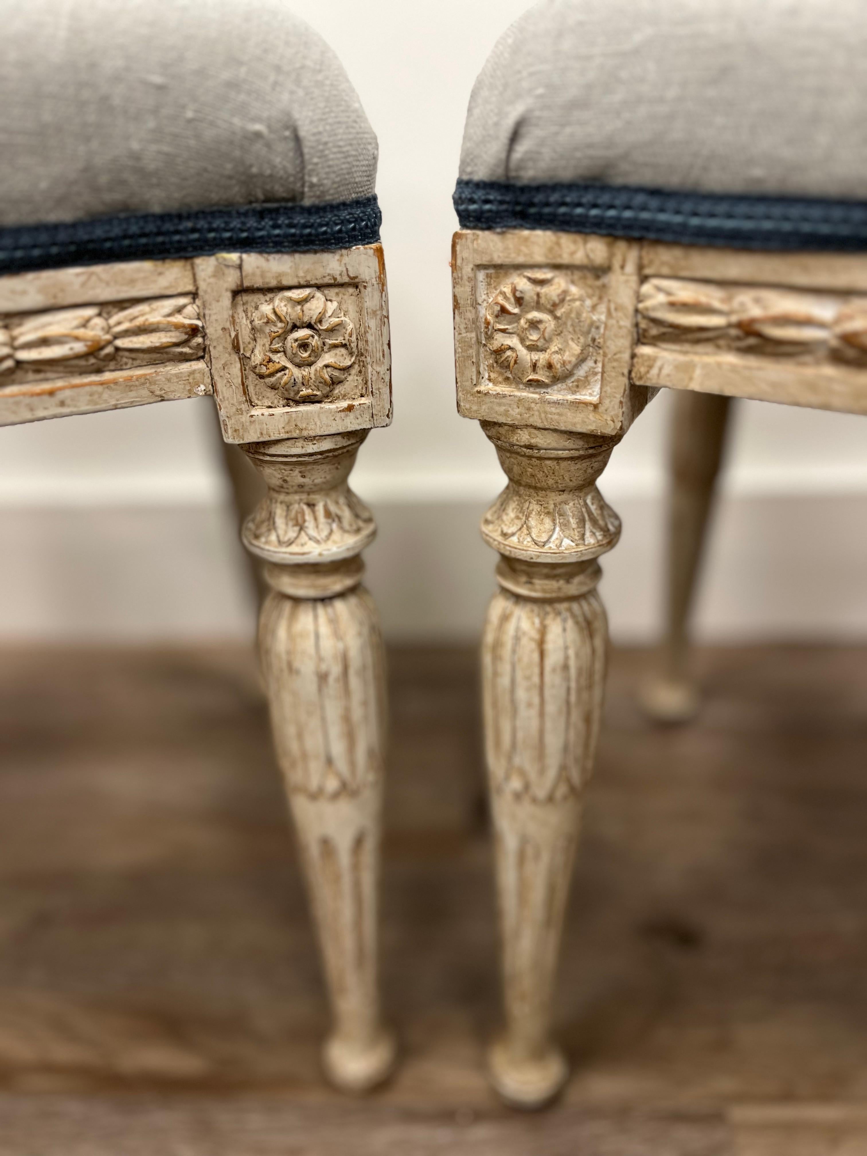 Pair of 19th Century Swedish Late Gustavian Footstools In Good Condition For Sale In Huntington, NY