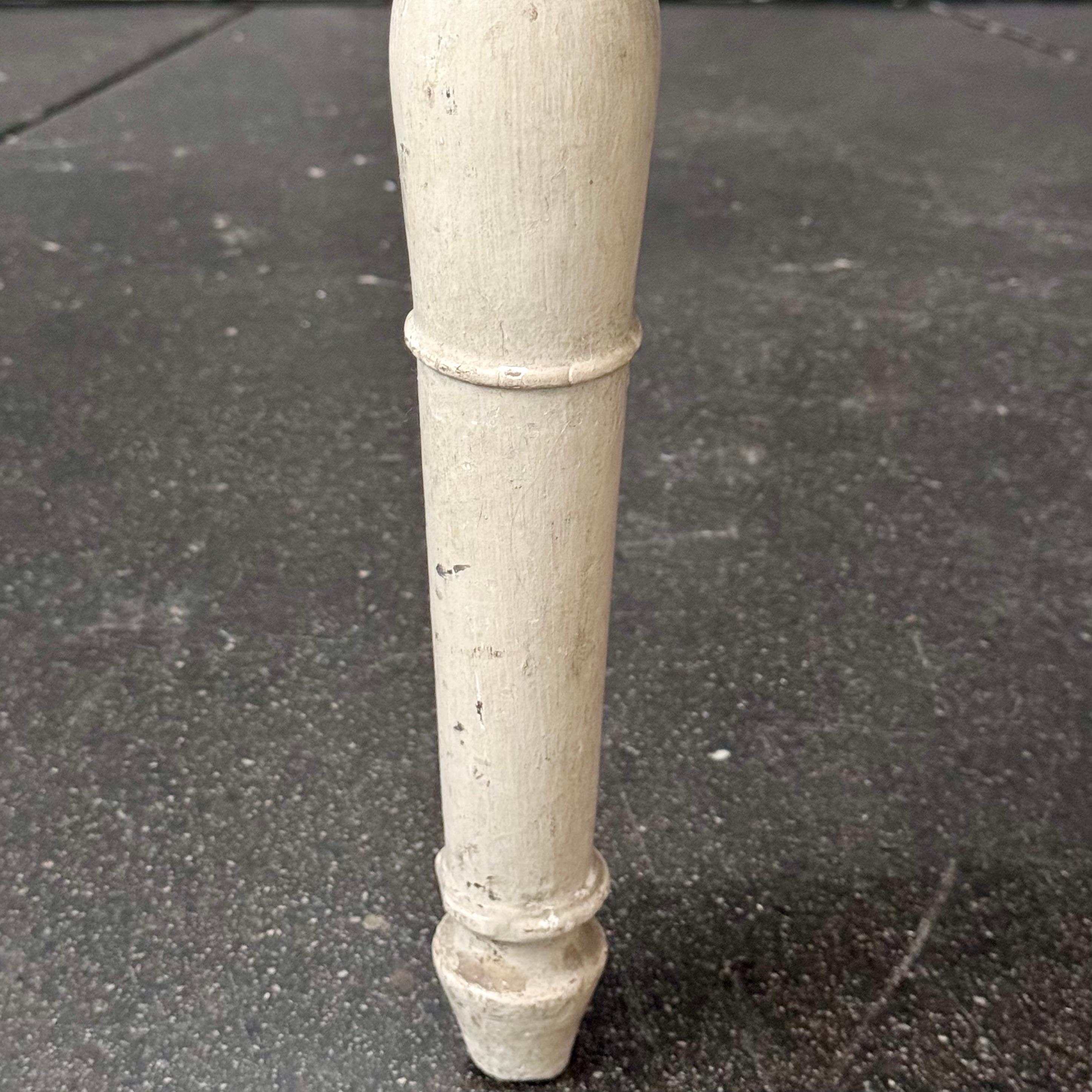 Coppia di poltrone neoclassiche svedesi del XIX secolo in vendita 13