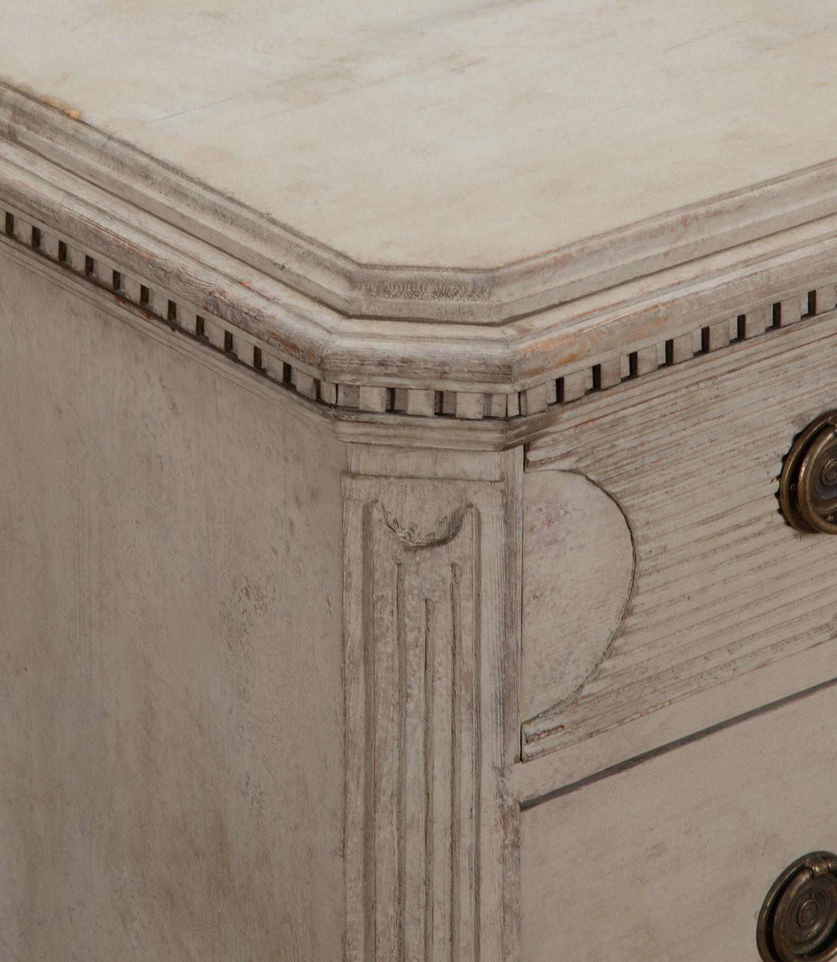 Pair of 19th Century Swedish Painted Commodes 2