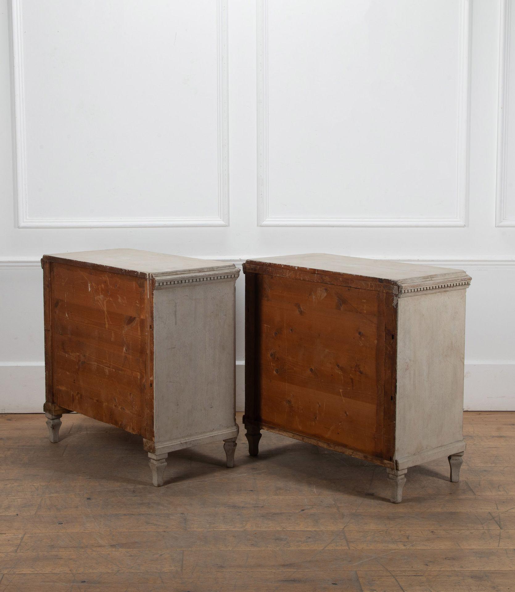 Pair of 19th Century Swedish Painted Commodes 5