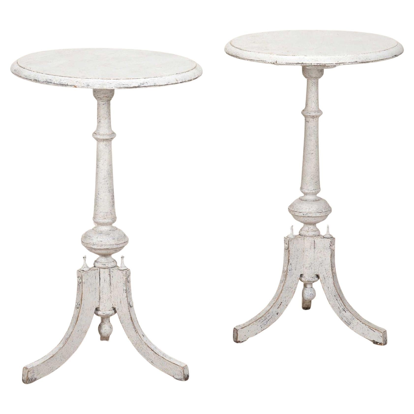 Coppia di tavoli con piedistallo svedesi del XIX secolo in vendita