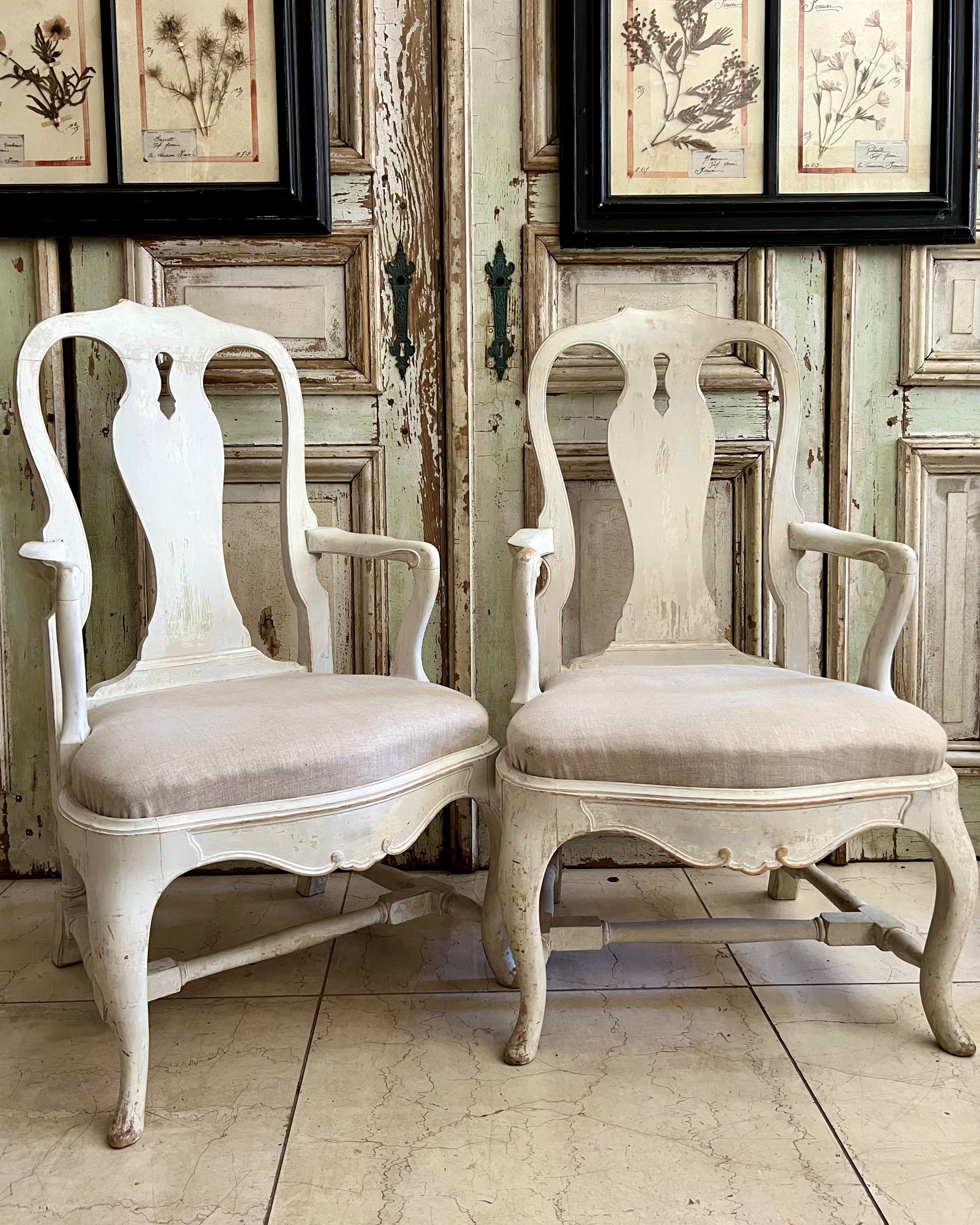 Hand-Carved Pair of 19th century Swedish Rococo Style Painted Armchairs For Sale