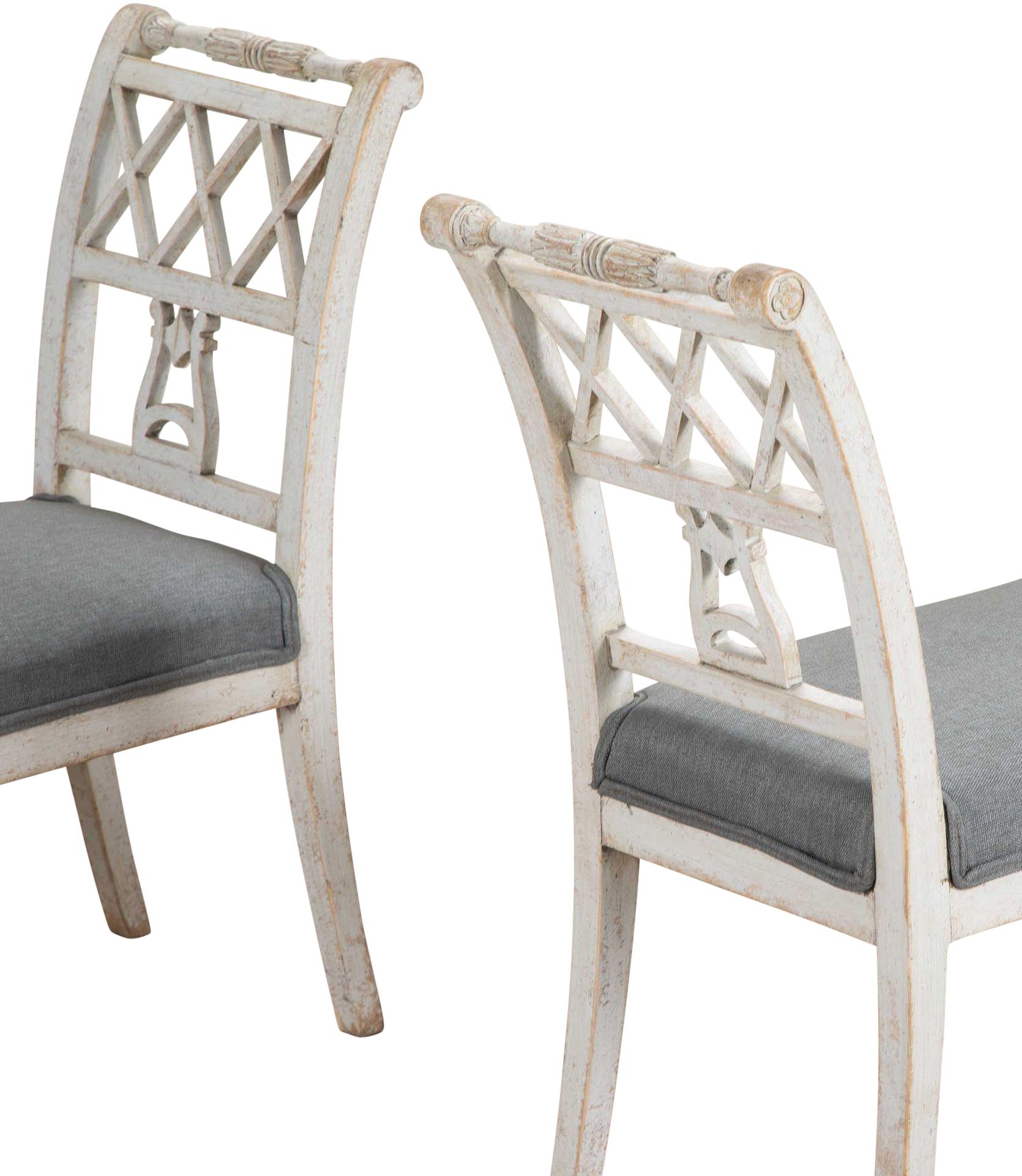 A pair of period 19th Century window benches by renowned Swedish furniture makes AIS Anders Johansson Skar.
With six legs and decorative carved detailing.
Re-painted and newly upholstered in linen.