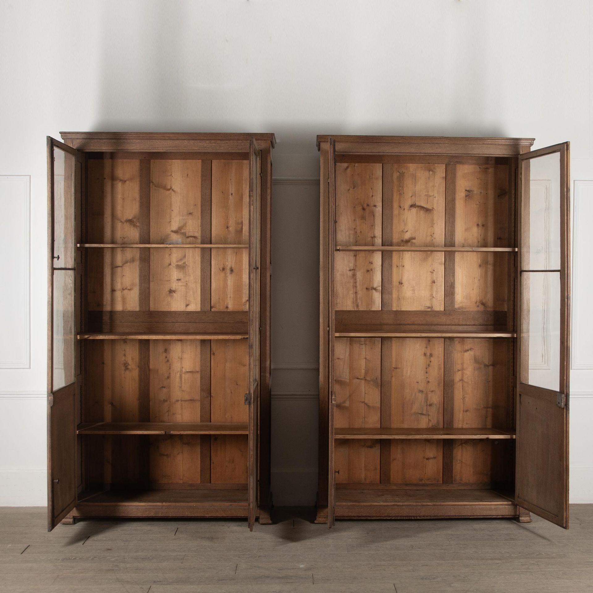 Pair of 19th Century Tall Oak Bookcases 1