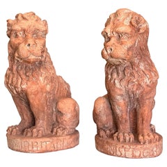 Paire de lions en terre cuite du 19ème siècle, vers 1860