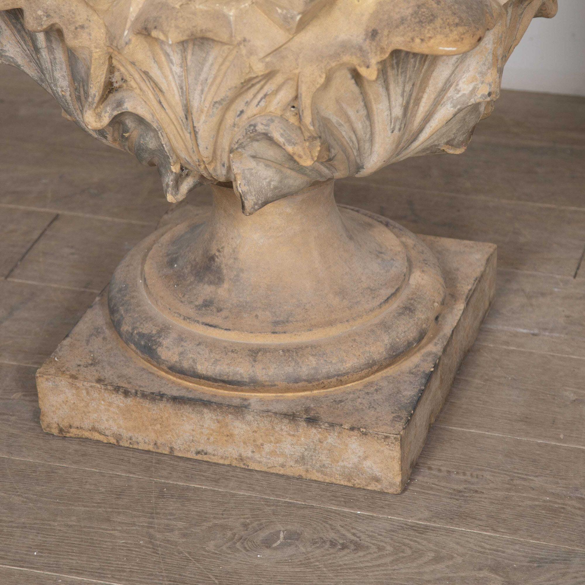 Pair of 19th Century Terracotta Pineapple Finials by J.M.Blashfield In Good Condition In Gloucestershire, GB