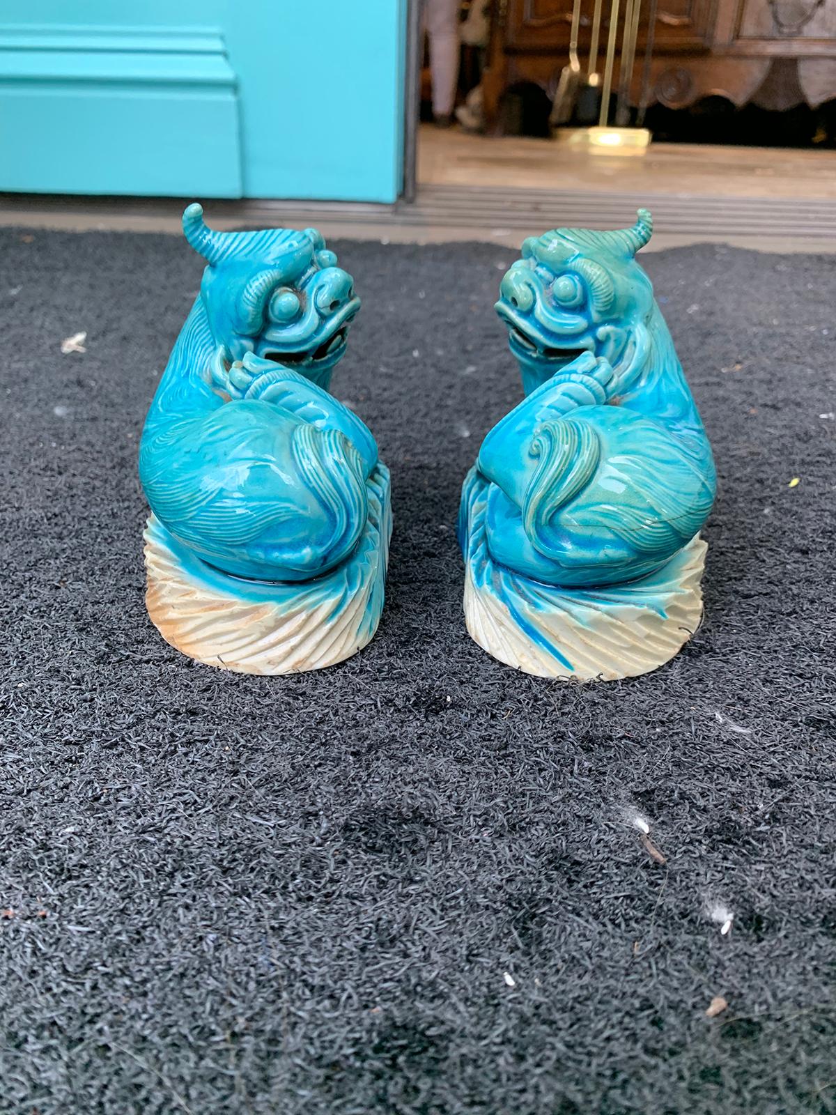 Pair of 19th Century Turquoise Painted Porcelain Foo Dogs For Sale 1