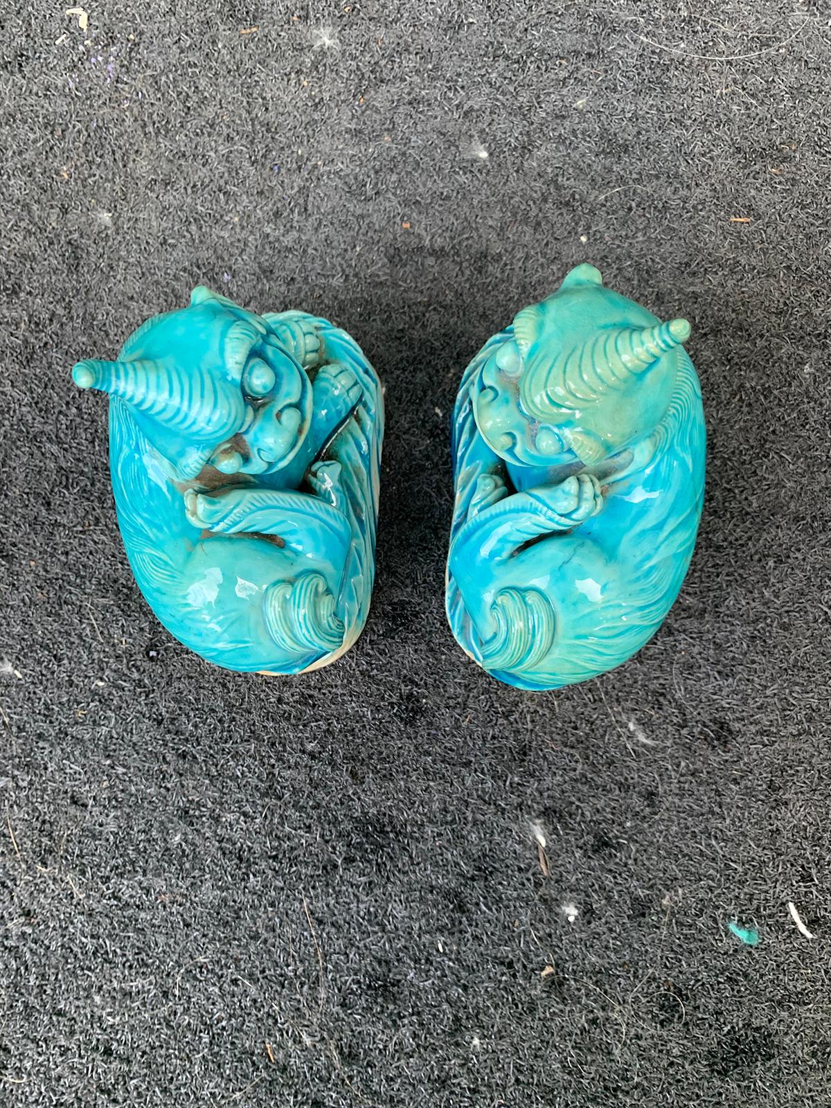 Pair of 19th Century Turquoise Painted Porcelain Foo Dogs For Sale 4