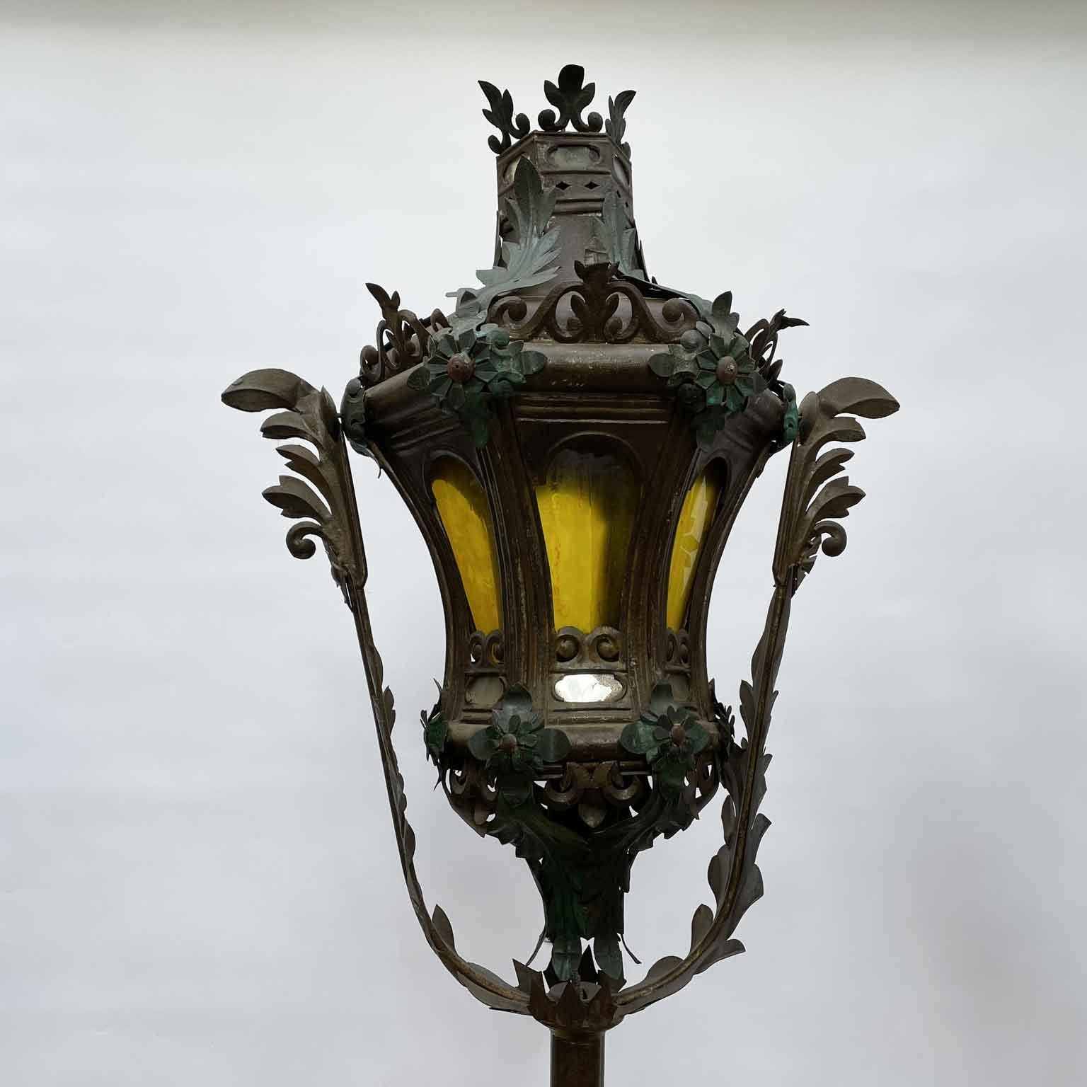 Paire de lanternes vénitiennes du XIXe siècle - Lampes gondoles italiennes de style baroque en vente 7