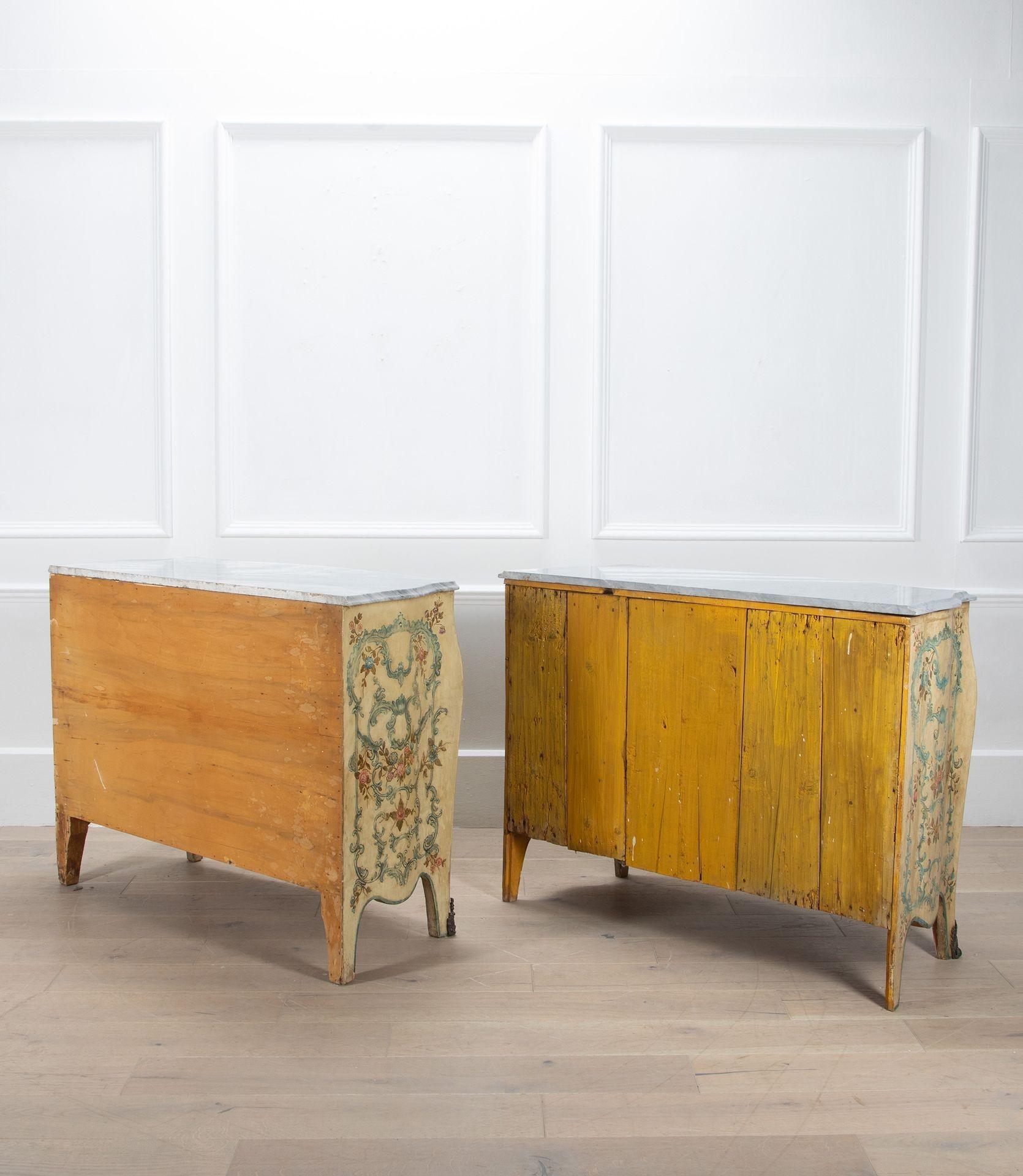 Pair of 19th Century Venetian Hand Painted Commodes For Sale 11