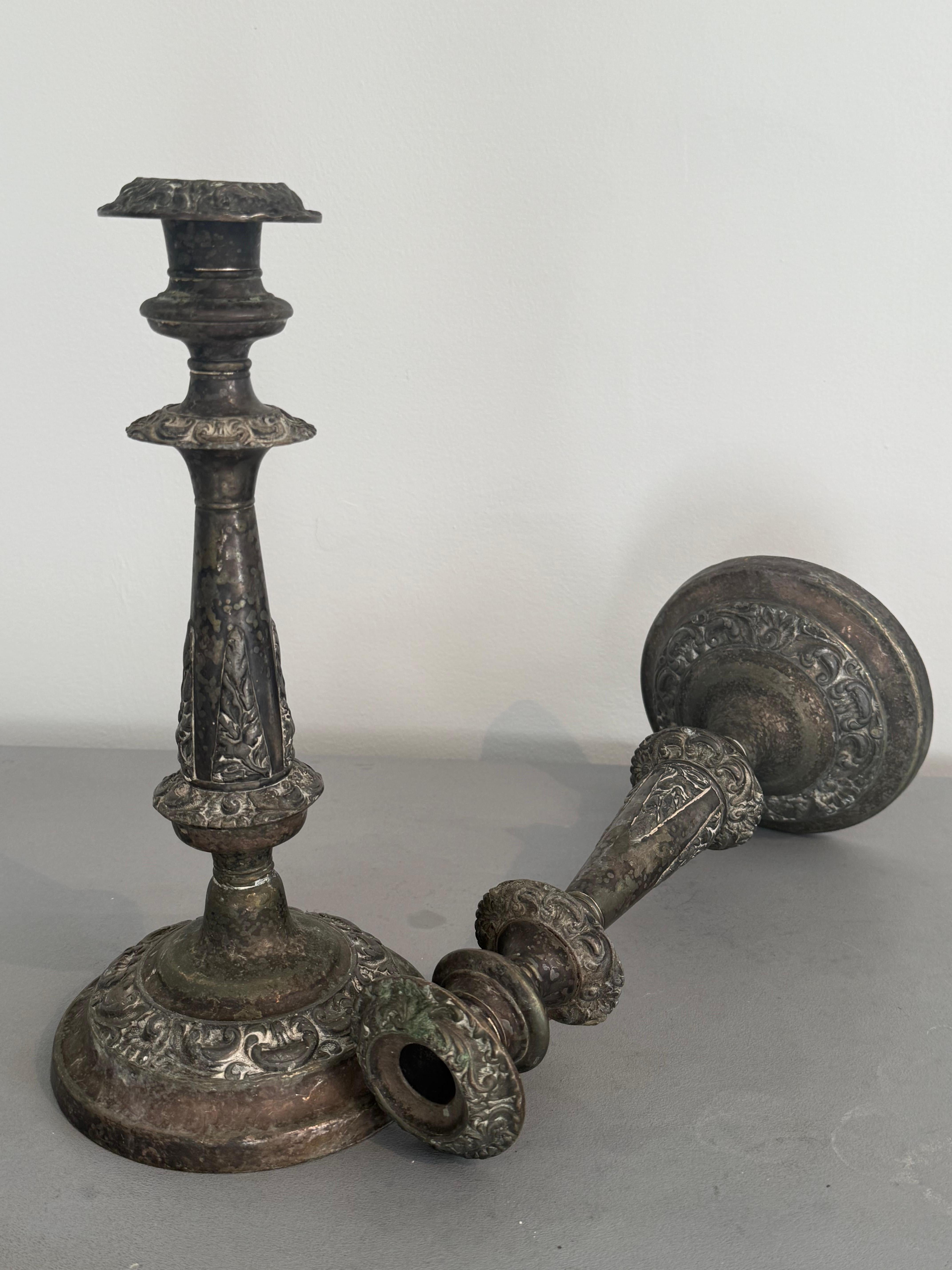 Pair Of 19th Century Victorian Candlesticks In Distressed Condition For Sale In Ongar, GB