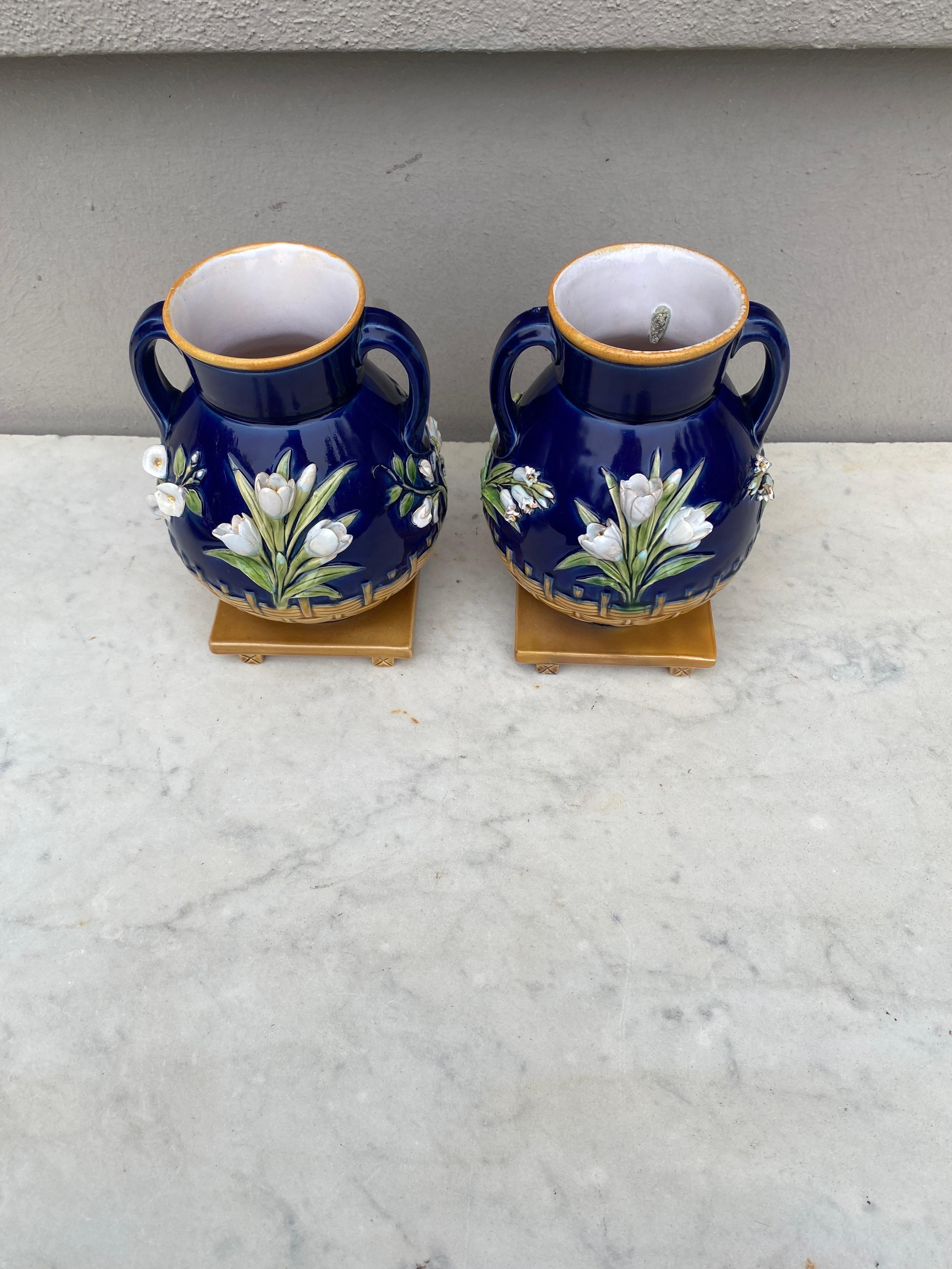 Pair of 19th Century Victorian Cobalt Vases Minton In Good Condition For Sale In Austin, TX