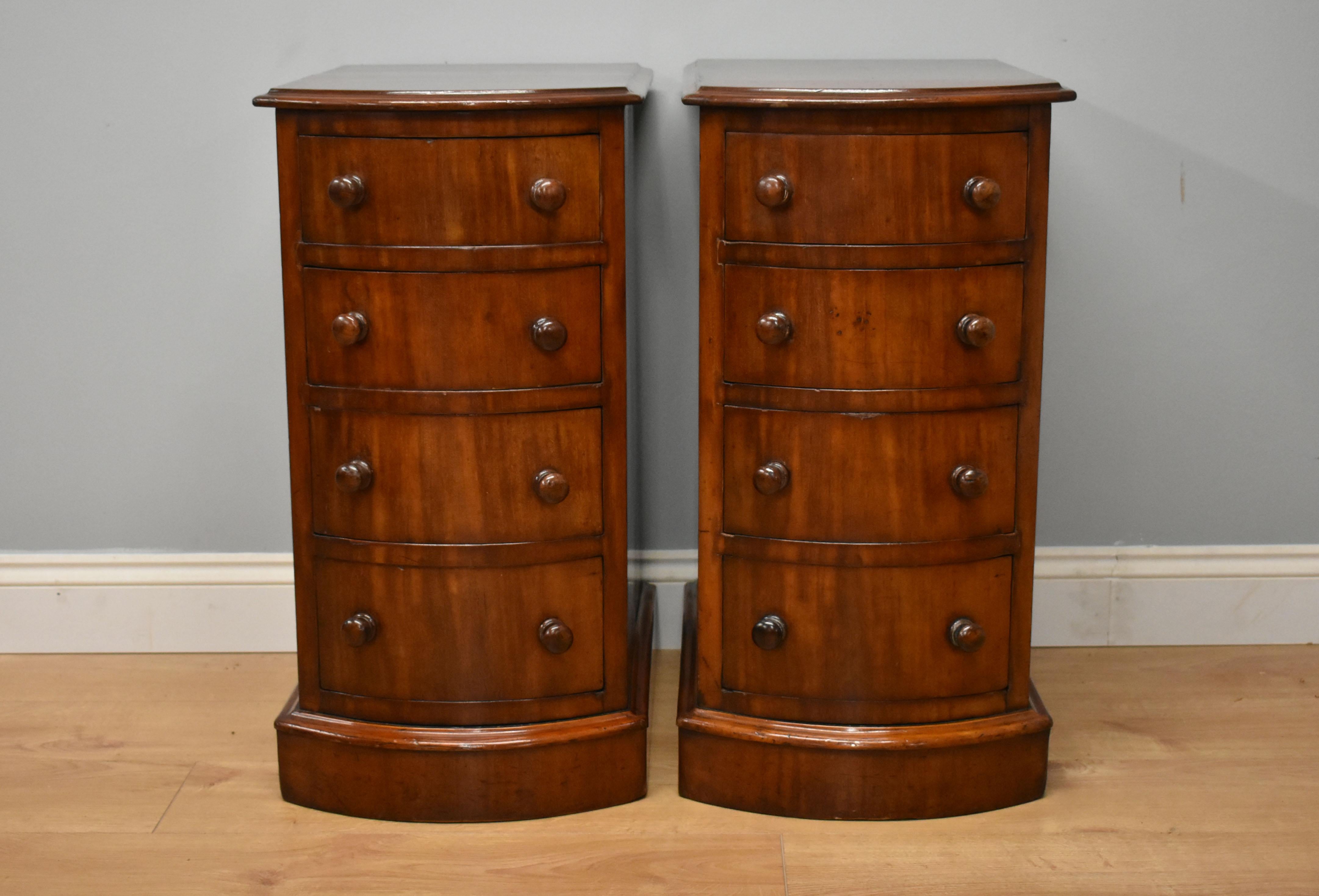 For sale is a good quality pair of 19th century Victorian mahogany bedside chests, being bow front in form and having four graduated drawers, each with turned handles, standing on a plinth base, both of the chests are in good condition, with minor