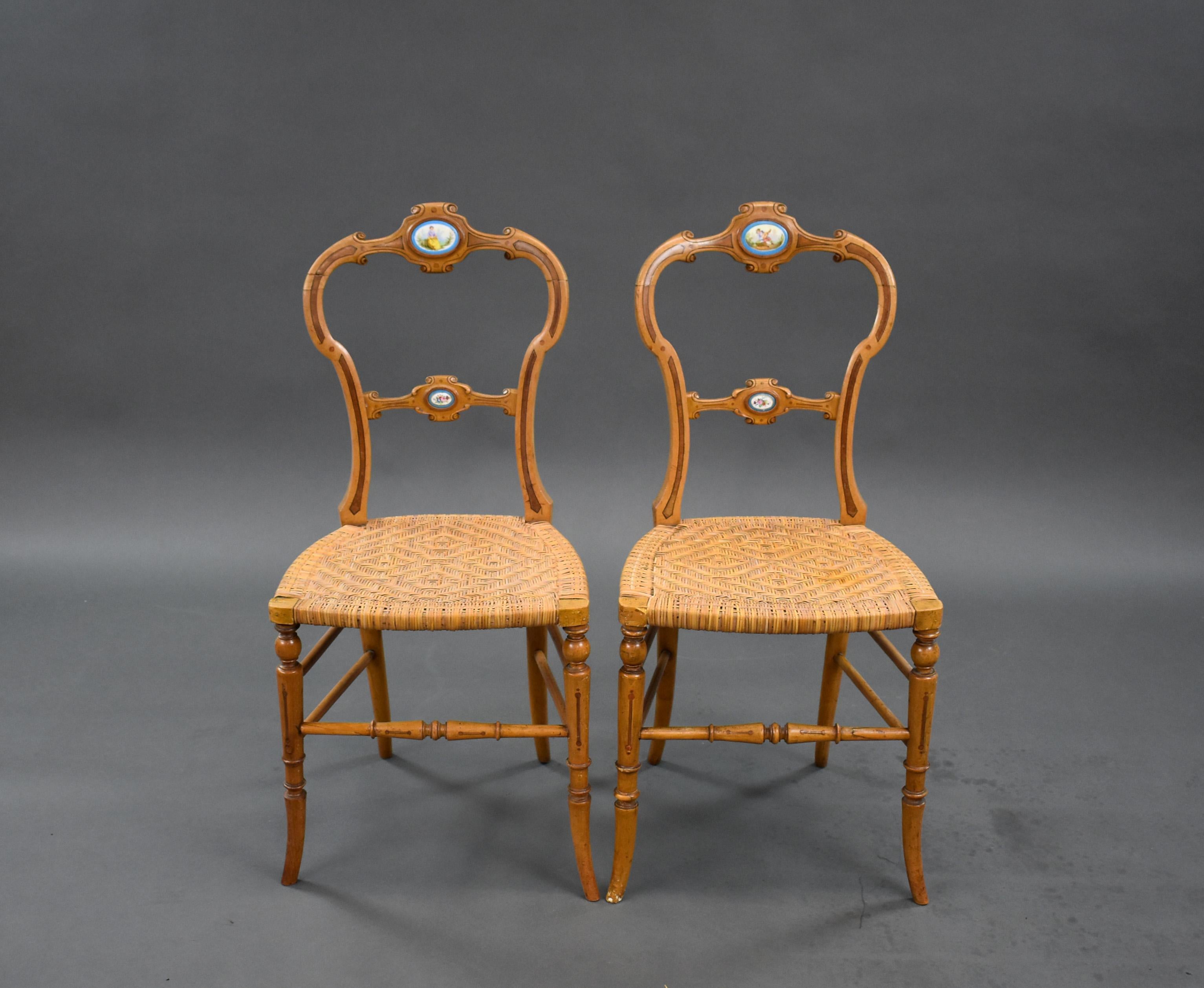 English Pair of 19th Century Victorian Walnut Salon Chairs