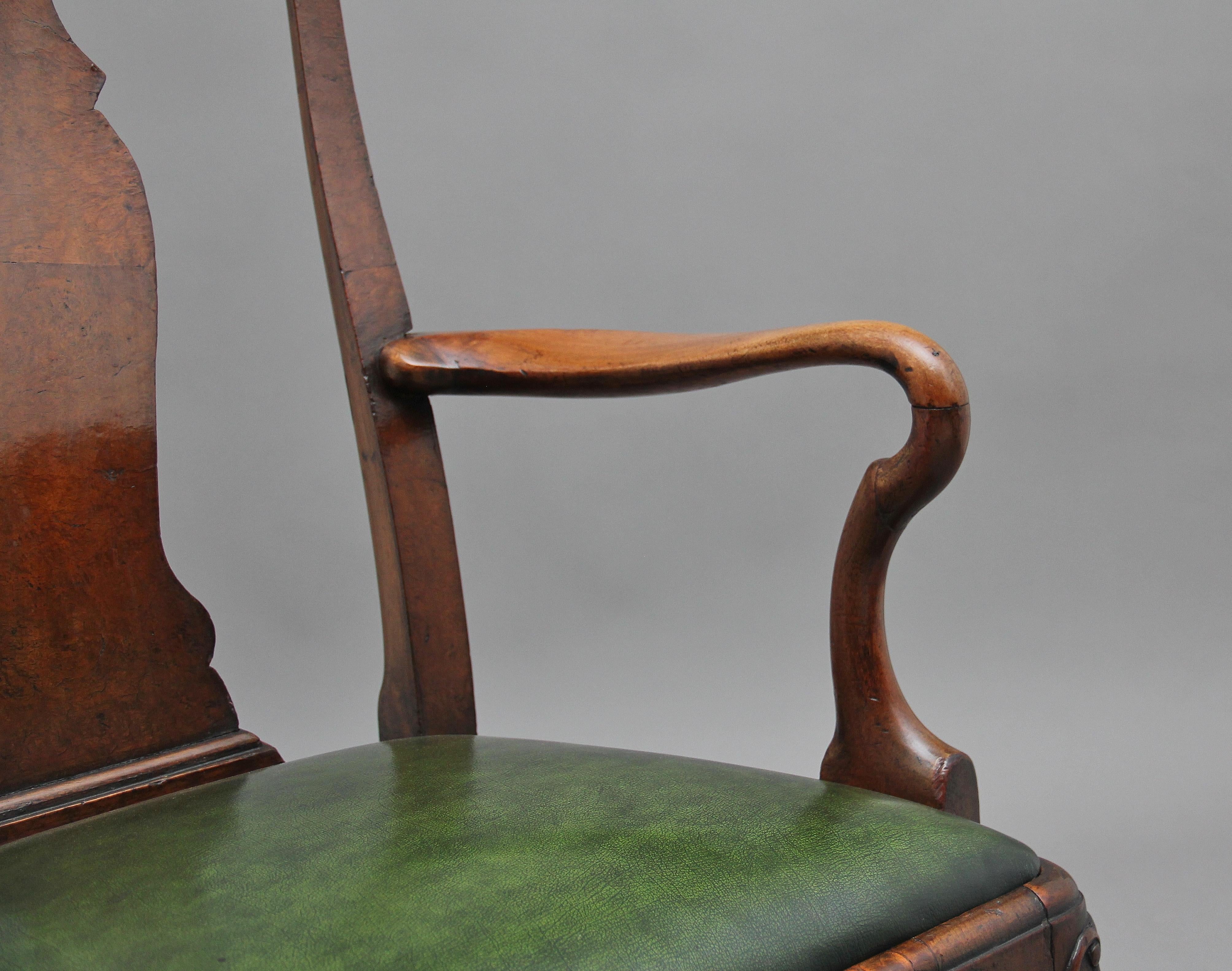 Pair of 19th Century Walnut Armchairs For Sale 4