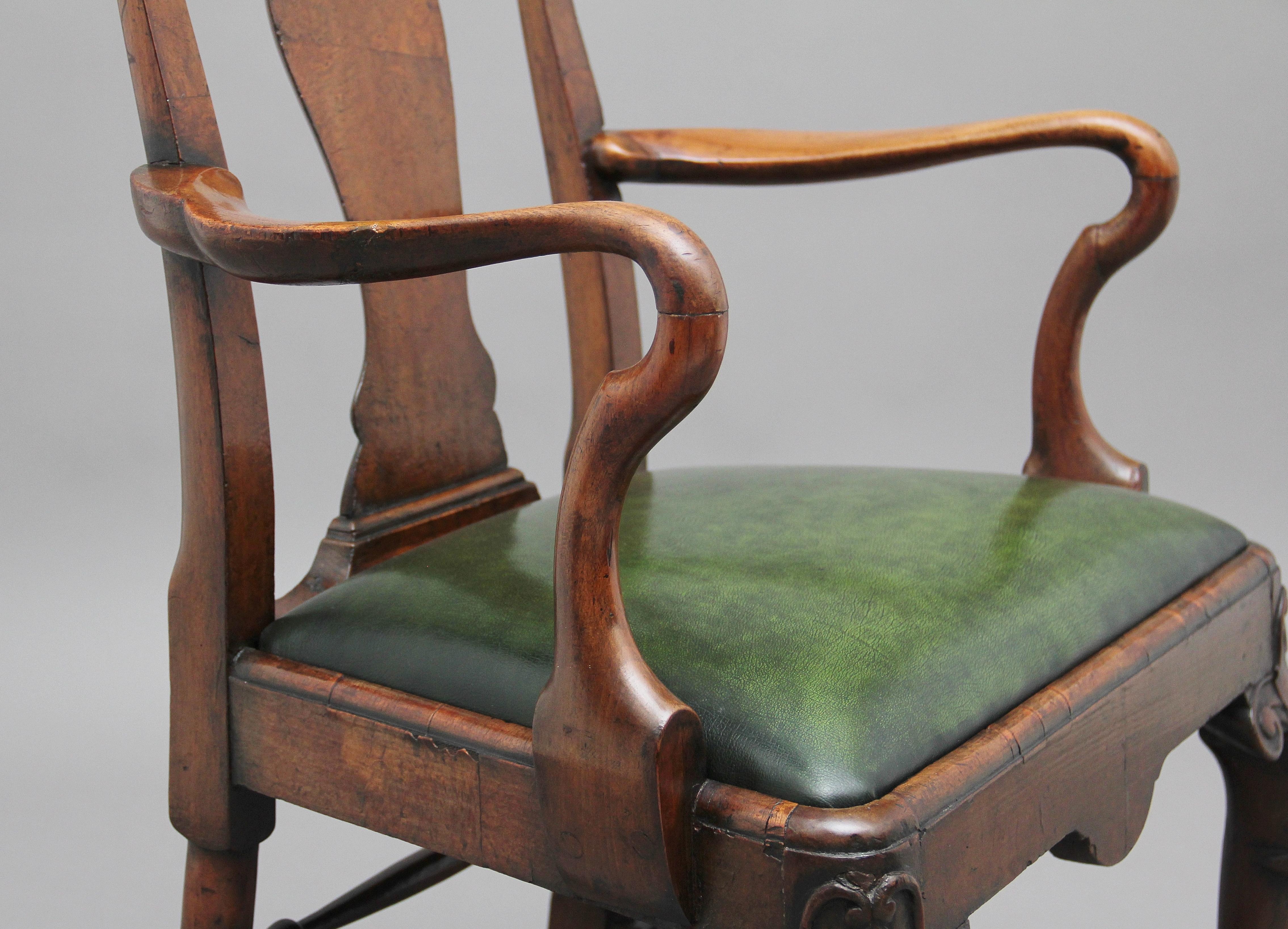 Pair of 19th Century Walnut Armchairs For Sale 2