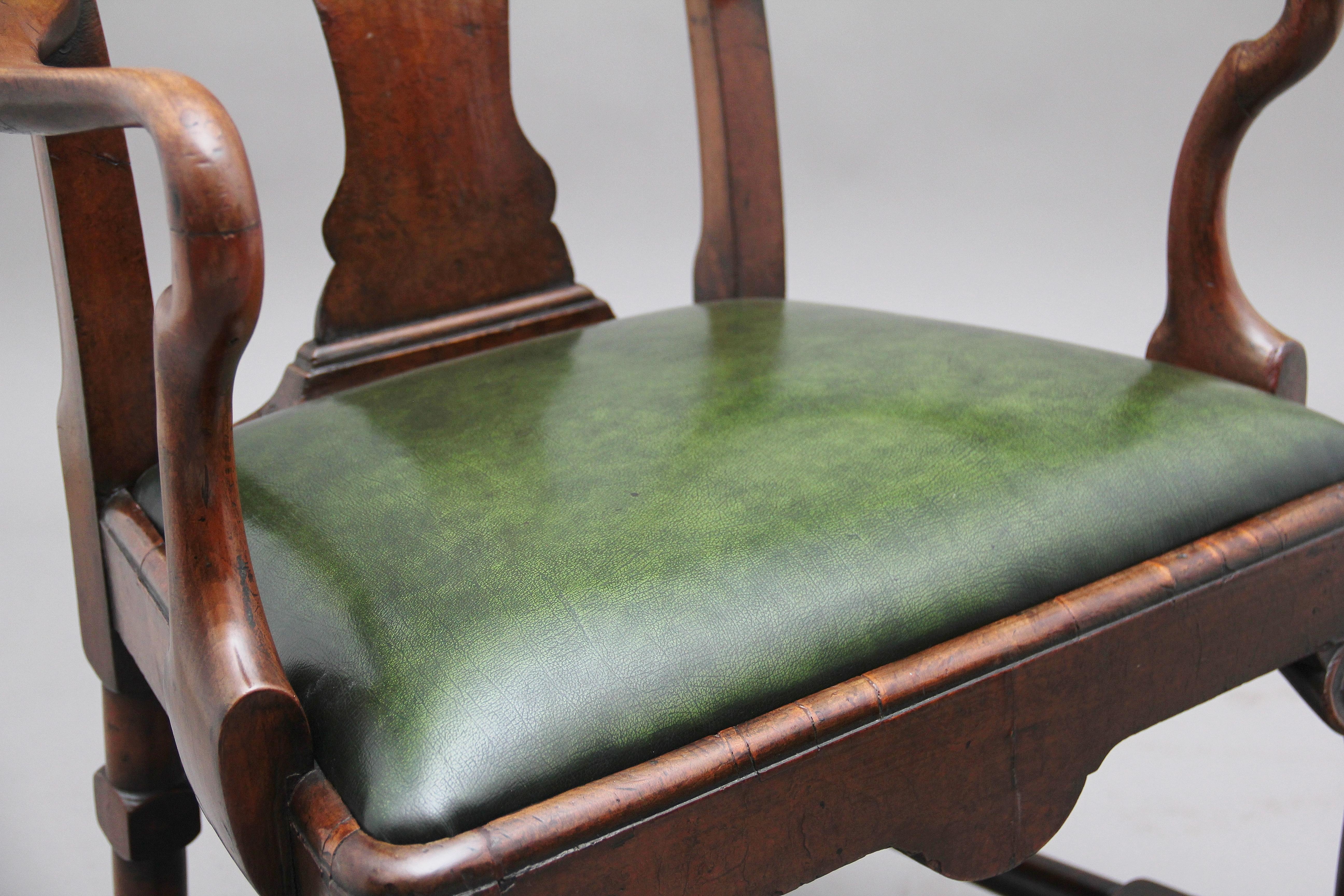 Pair of 19th Century Walnut Armchairs For Sale 3