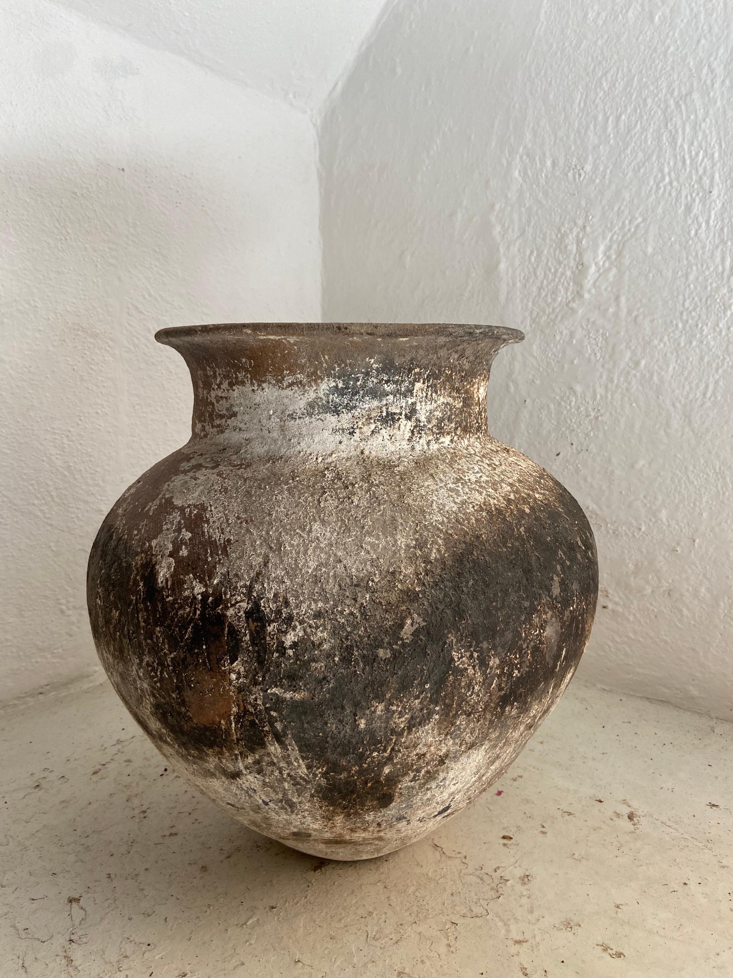 Pair of 19th Century Water Jars from Oaxaca 4