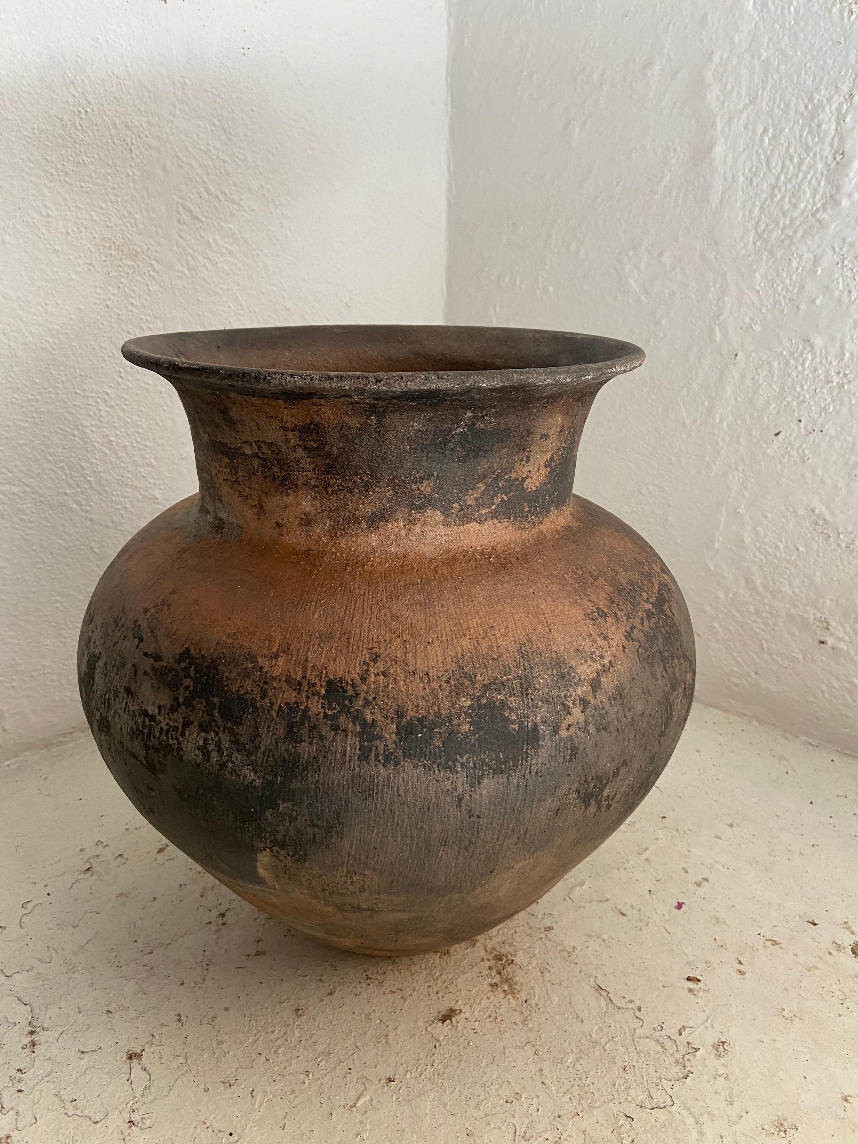 Pair of 19th Century Water Jars from Oaxaca 7