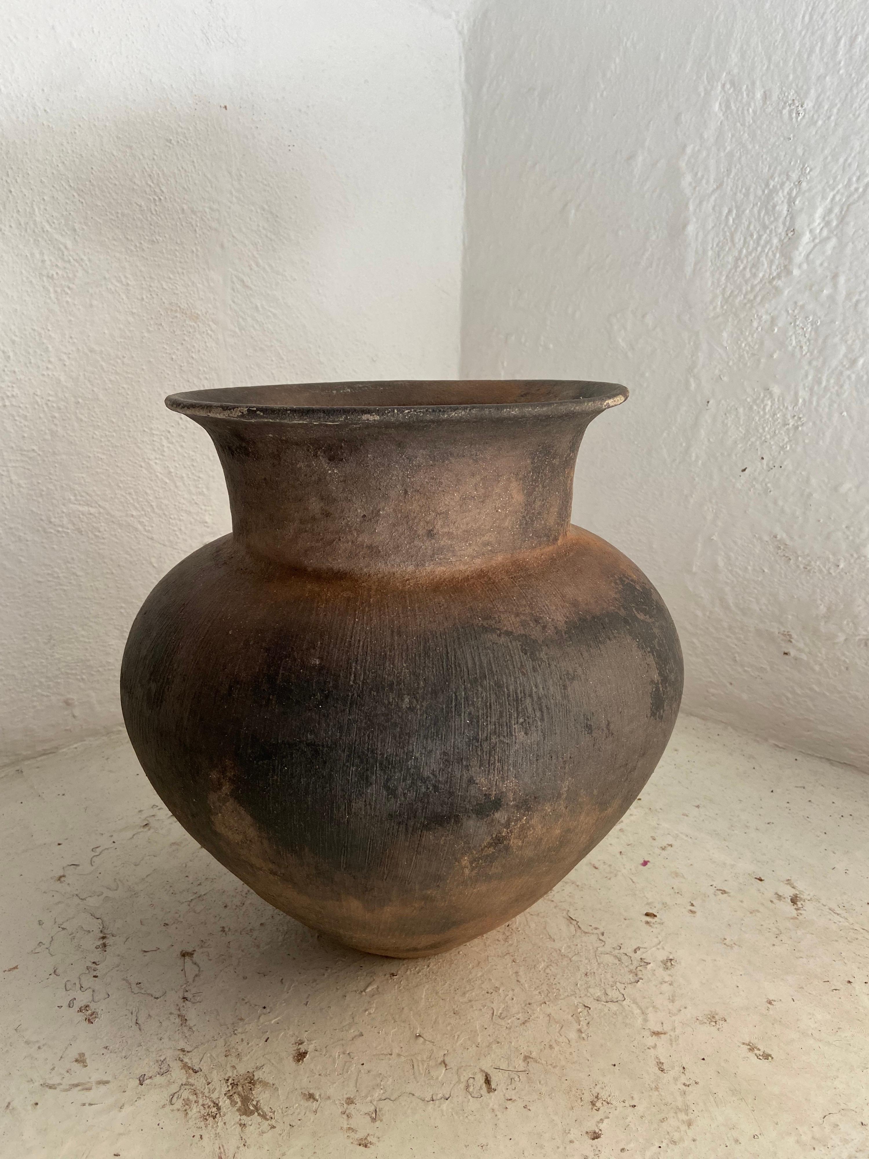 Pair of 19th Century Water Jars from Oaxaca 10
