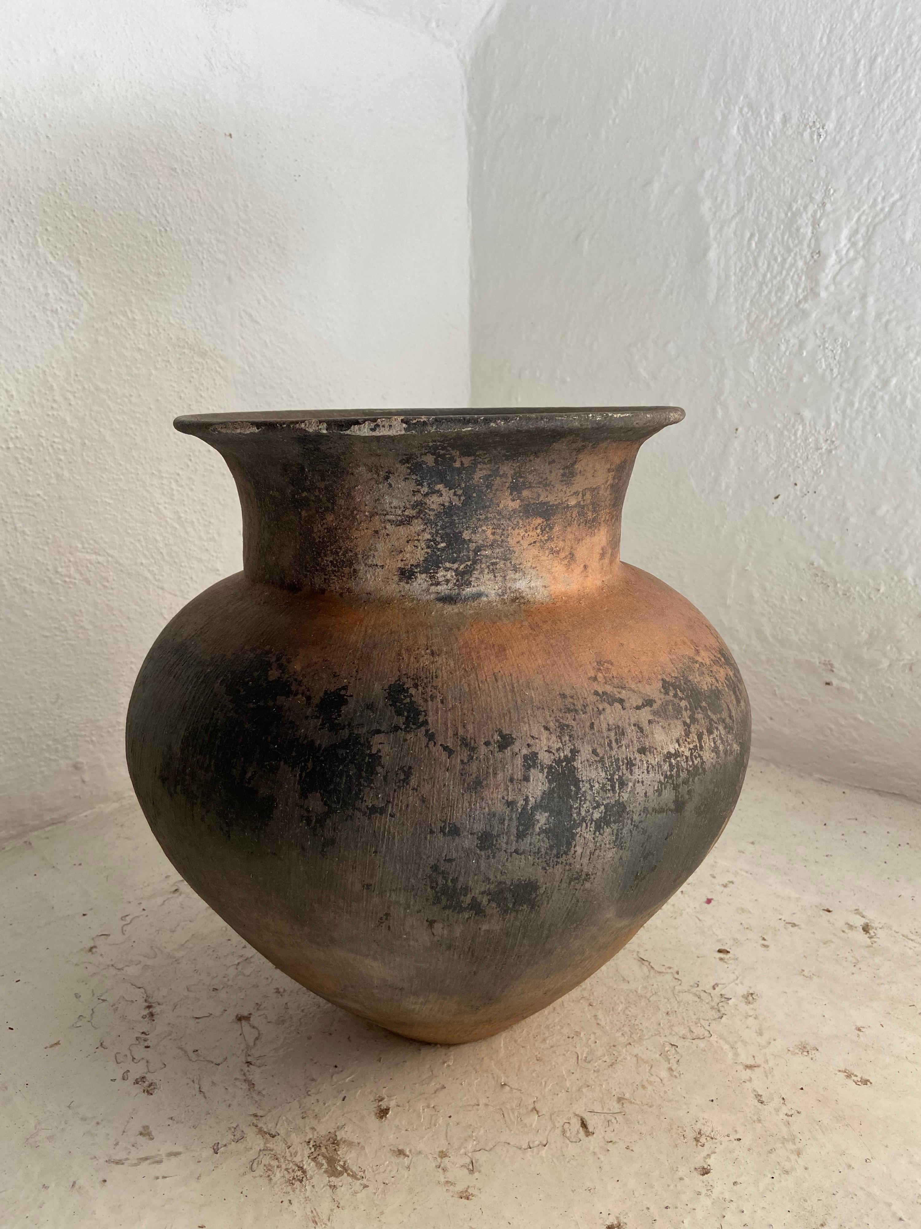 Pair of 19th Century Water Jars from Oaxaca 11