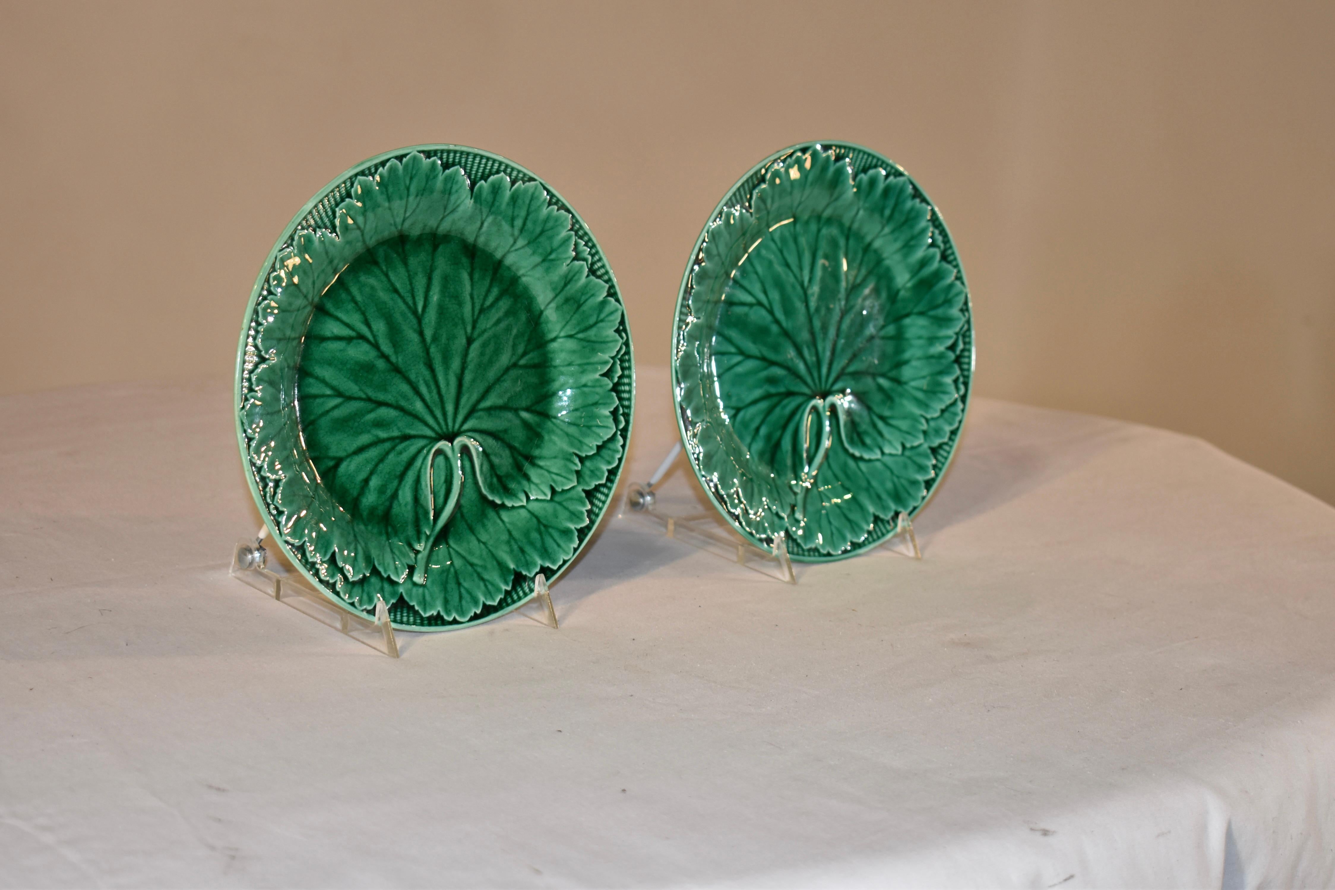 Victorian Pair of 19th Century Wedgwood Majolica Plates For Sale