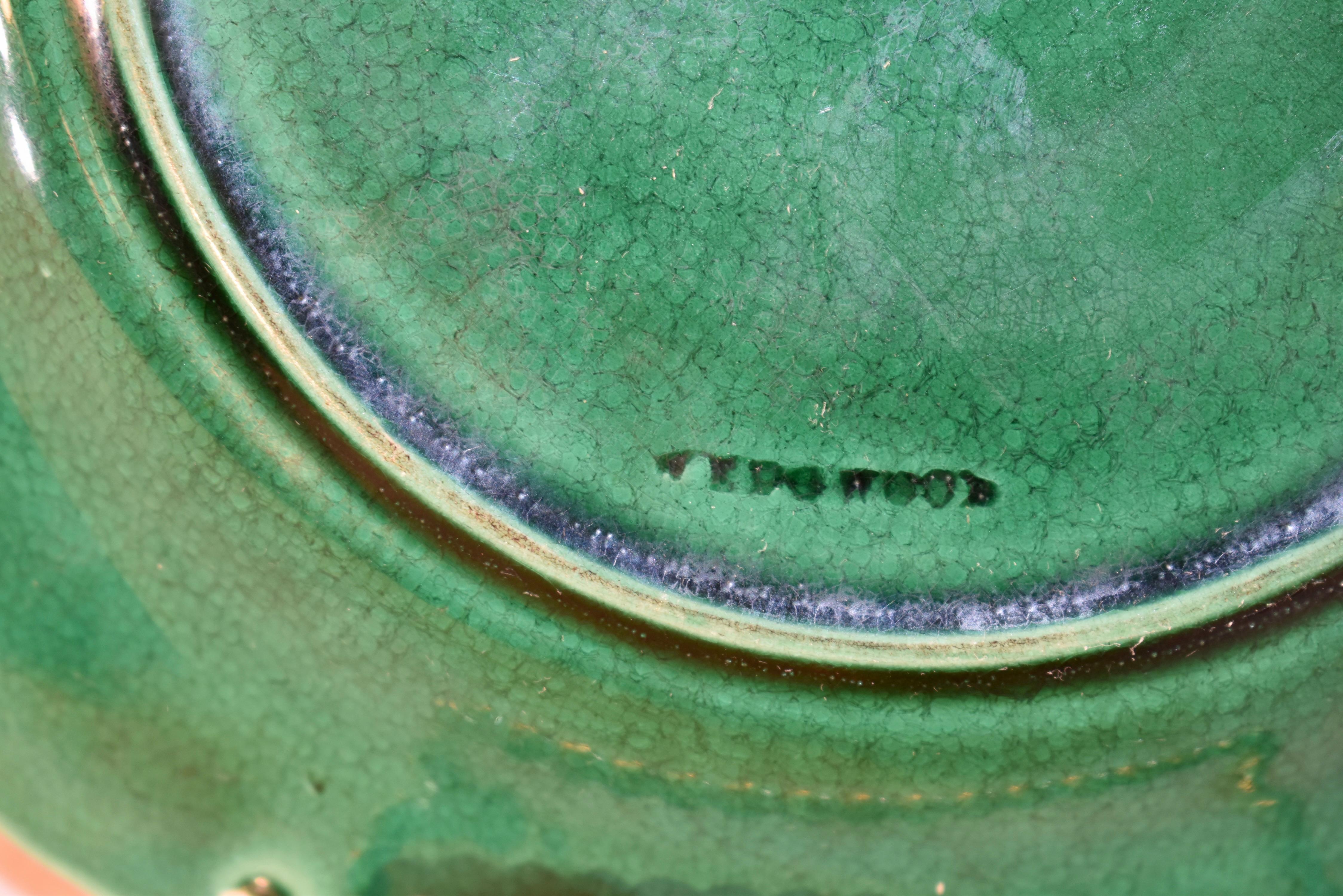 Céramique Paire d'assiettes à tournesol en majolique de Wedgwood du XIXe siècle en vente