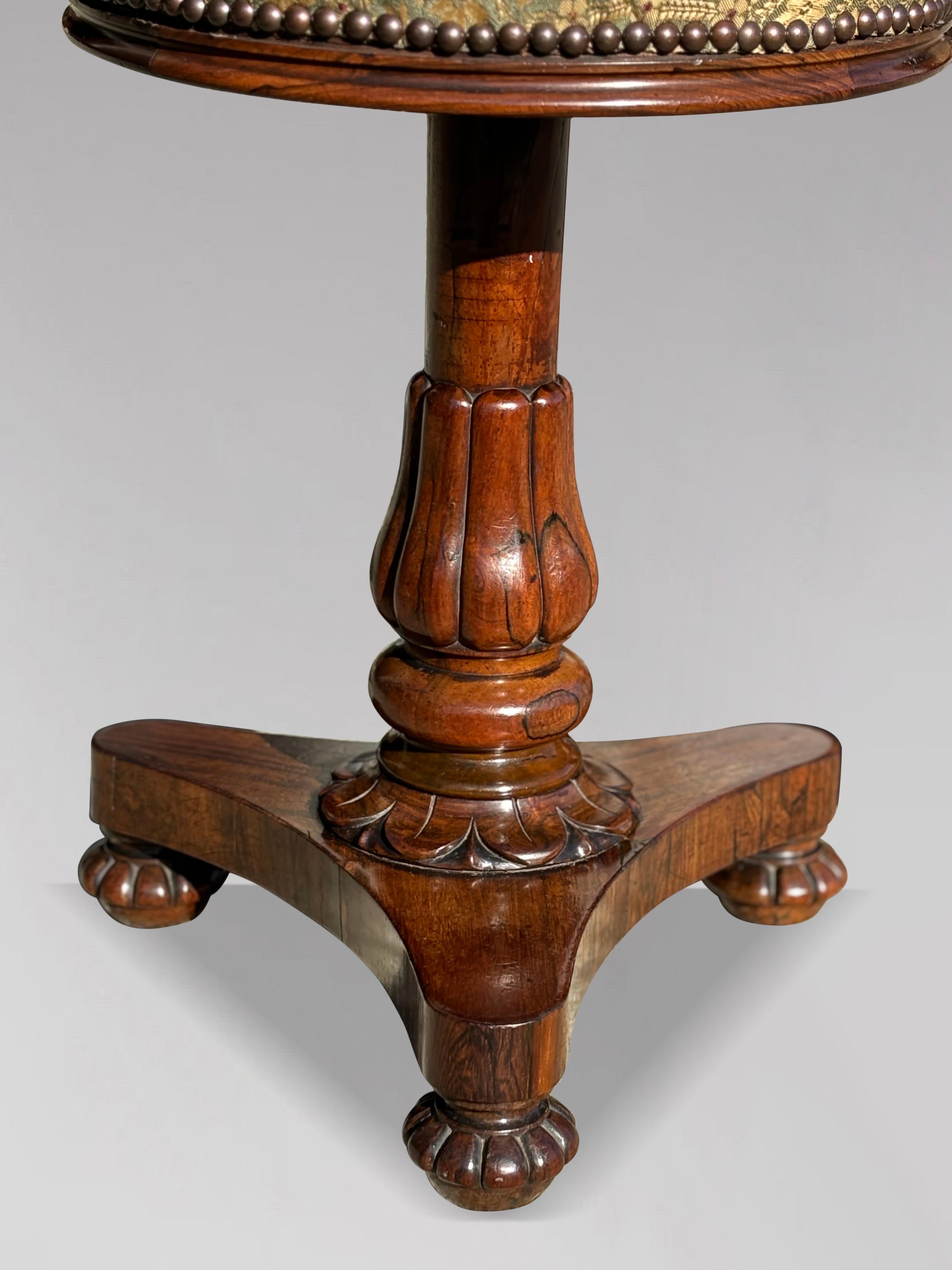Pair of 19th Century William IV Period Rosewood Piano Stools In Good Condition In Petworth,West Sussex, GB