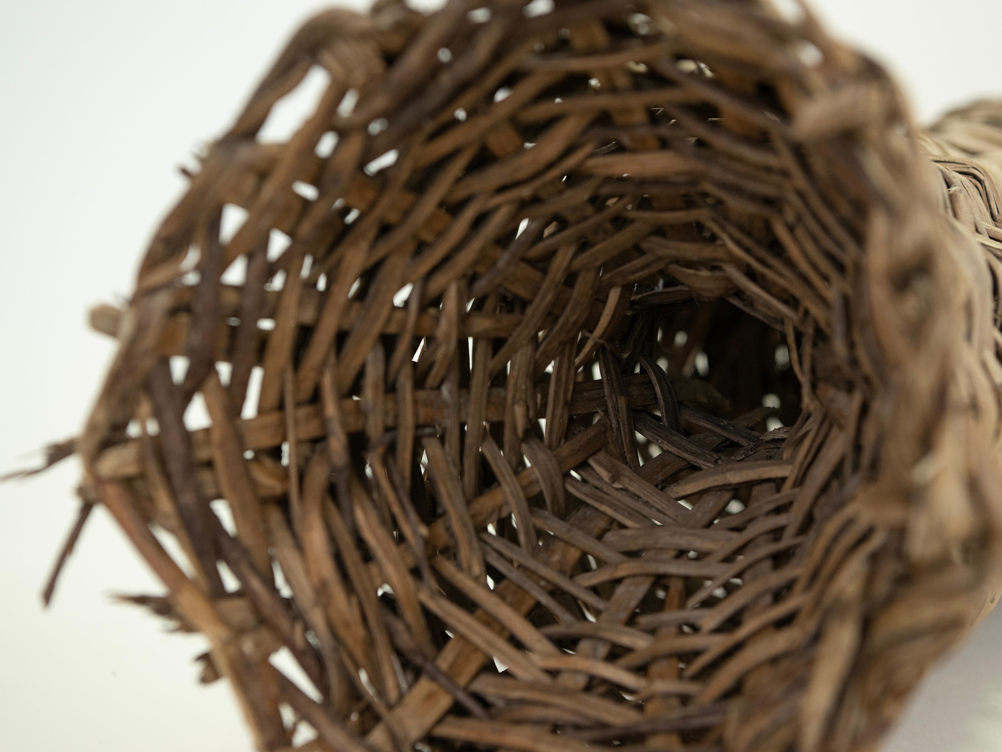 Paire de pièges à poissons en bois tressé du 19ème siècle provenant de France en vente 3