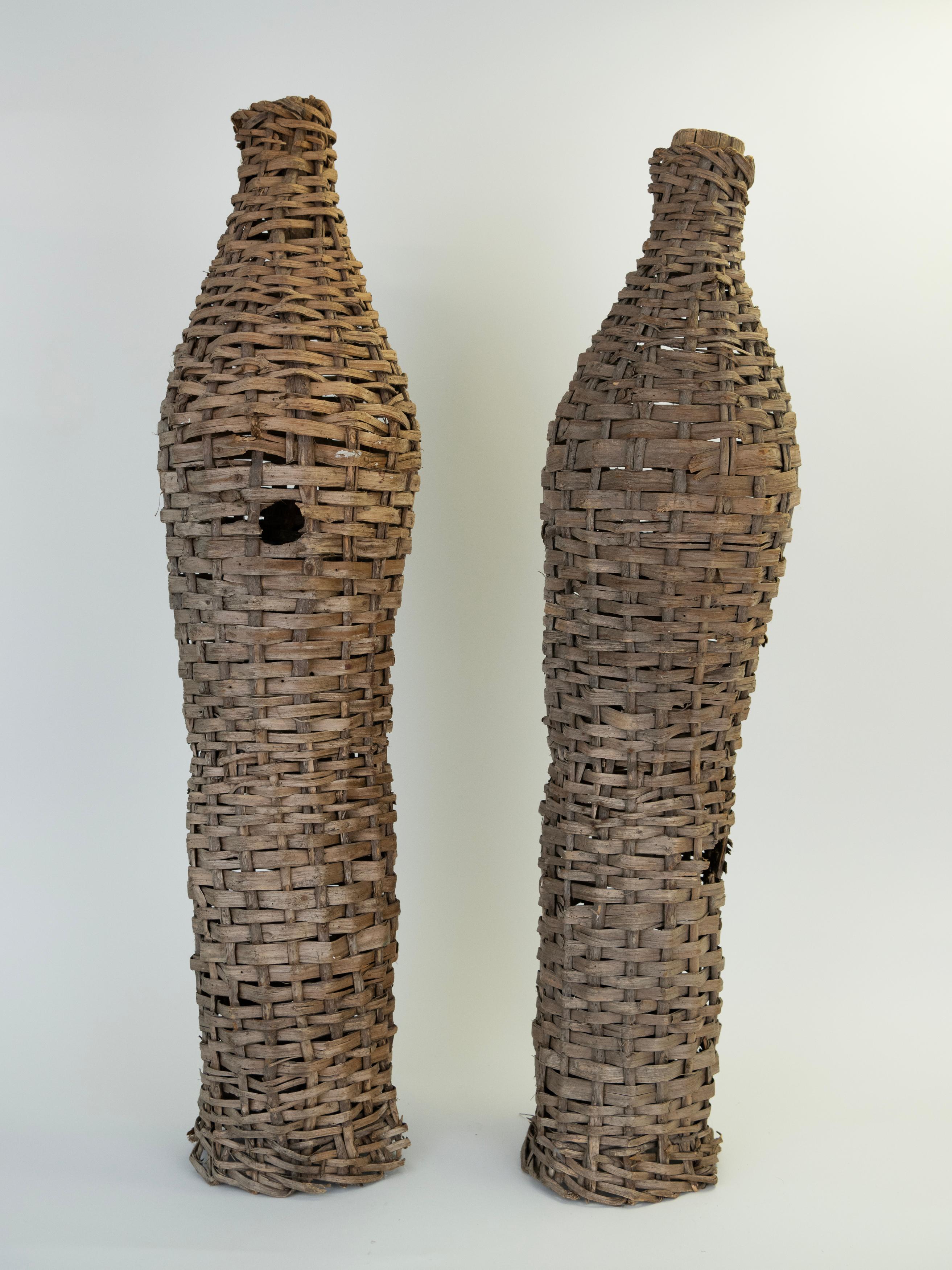 Tissage Paire de pièges à poissons en bois tressé du 19ème siècle provenant de France en vente