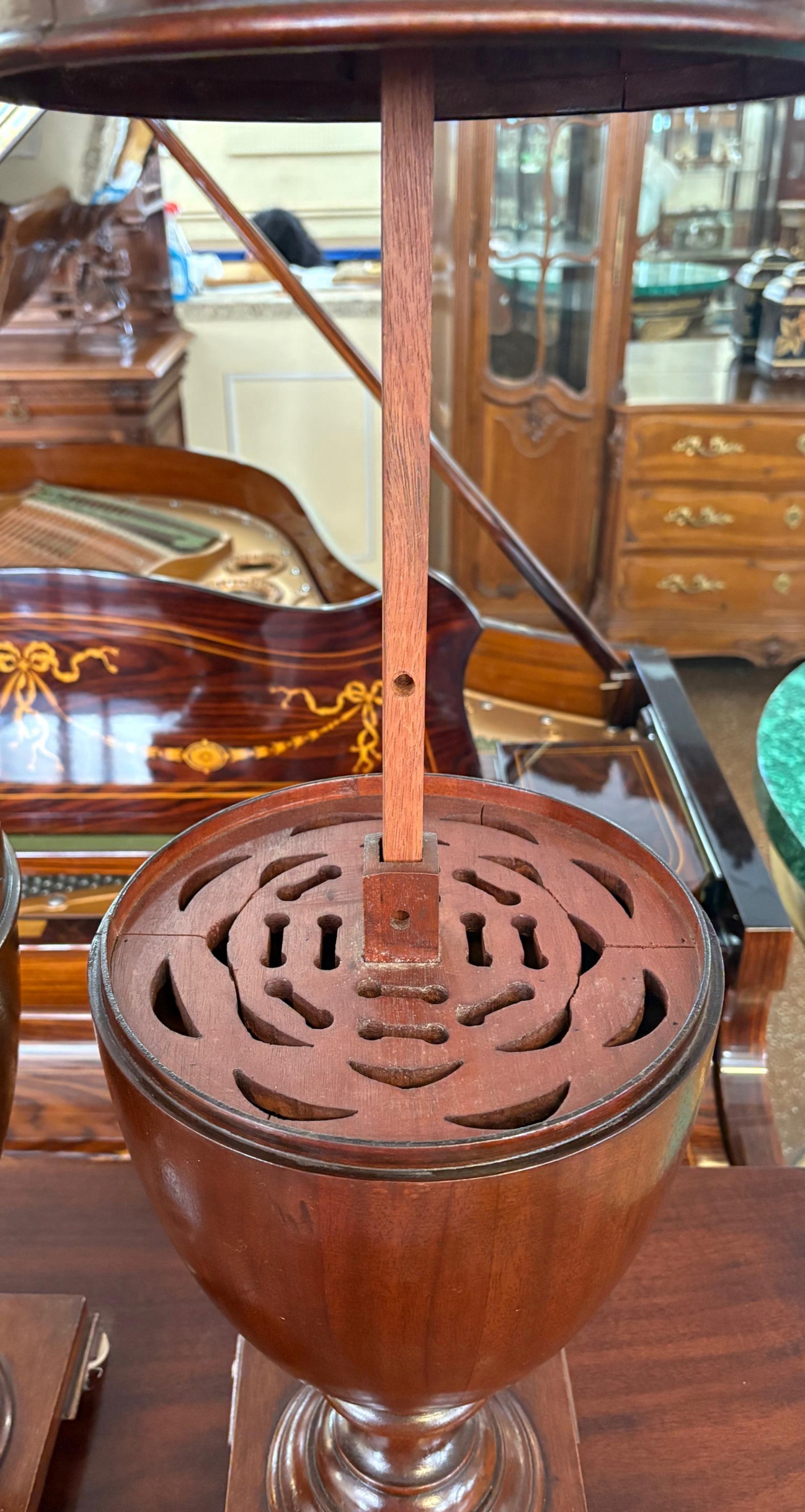 Pair of 19th Mahogany English Regency Style Urn Knife Boxes Circa 1900 In Good Condition For Sale In Long Branch, NJ