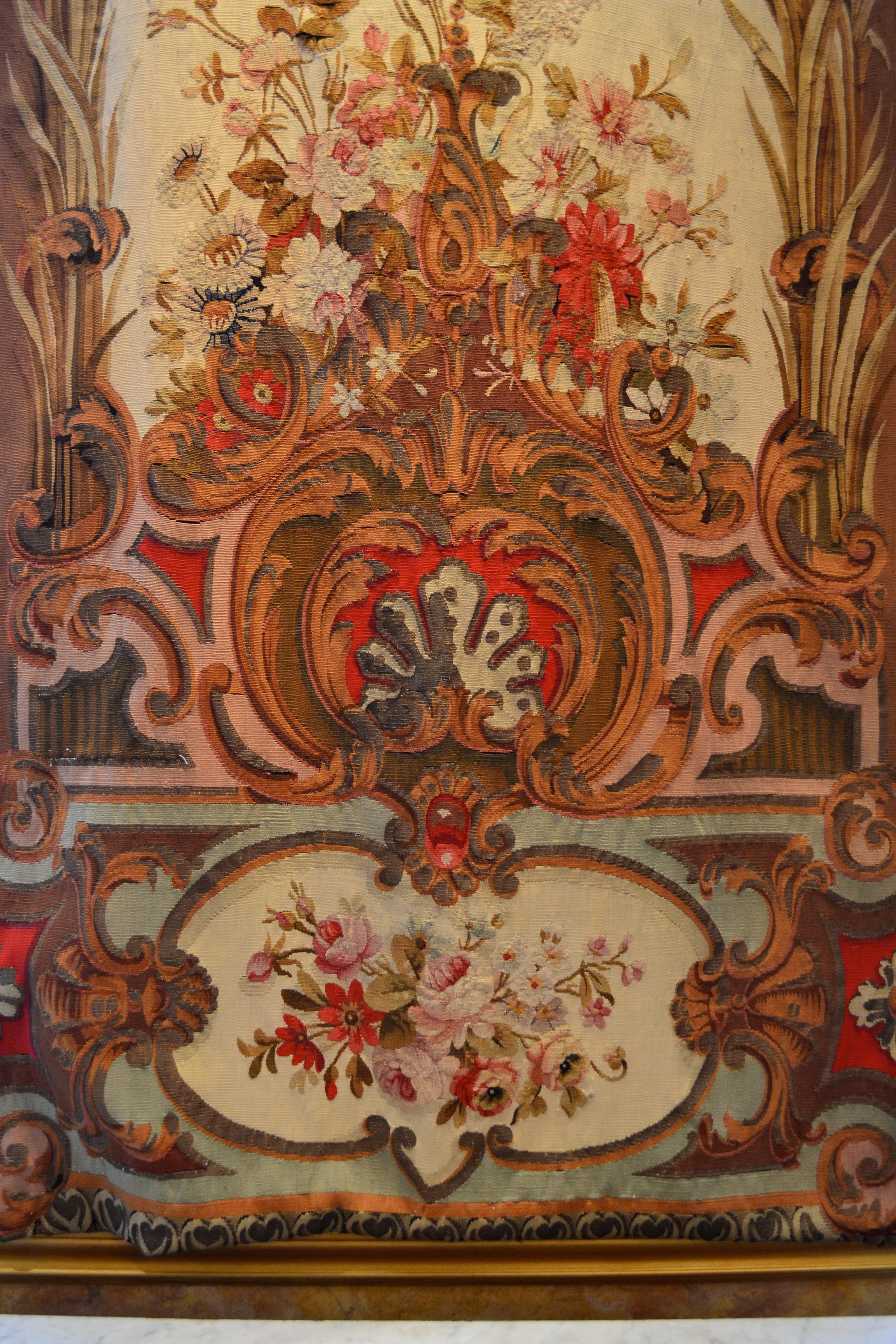 Louis XV Paire de tapisserie française d'Aubusson Entre Fenetres « entre fenêtres » en vente