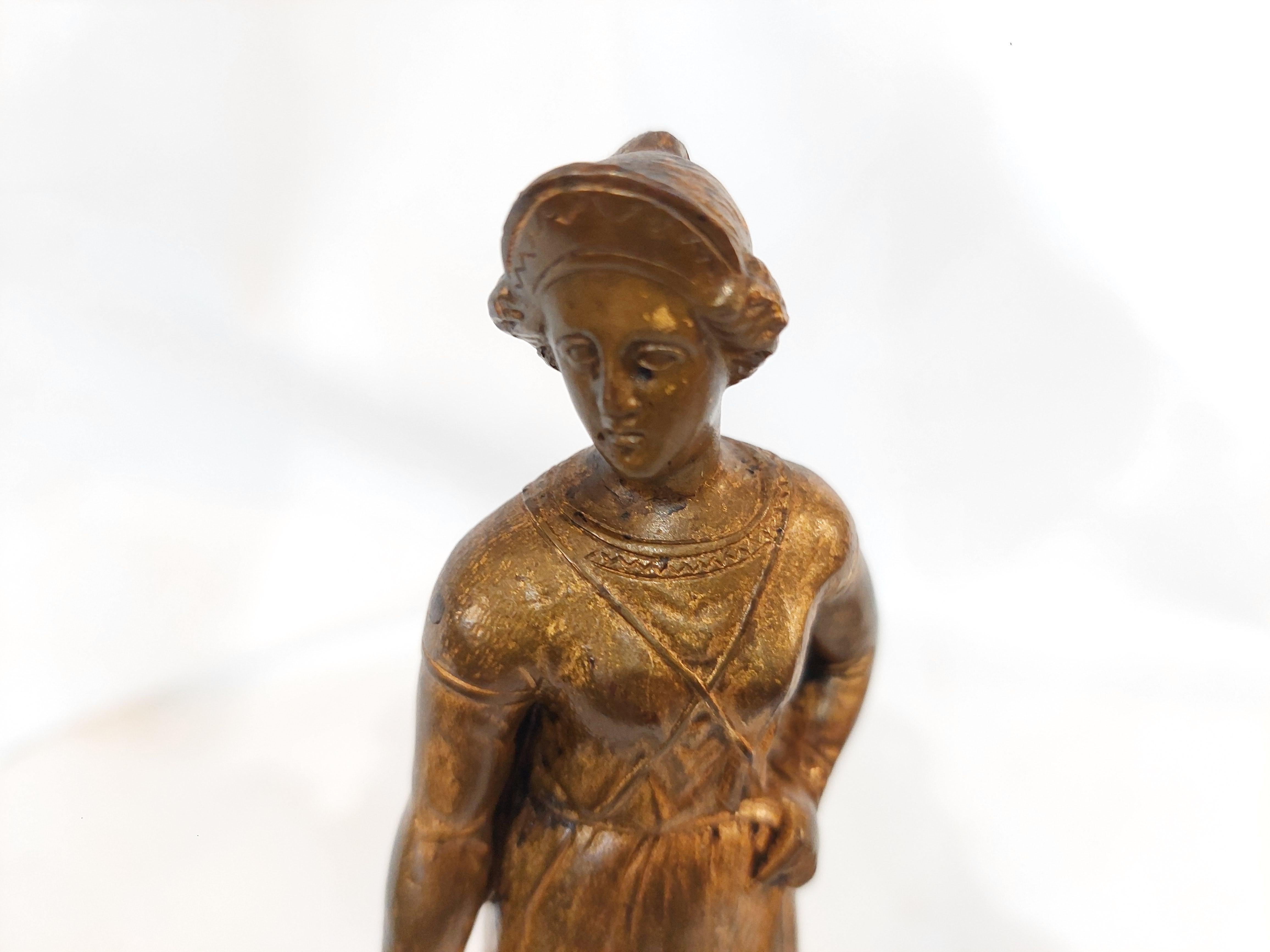 Beaux-Arts Coppia di sculture figurative in bronzo dorato francese del XIX secolo in vendita