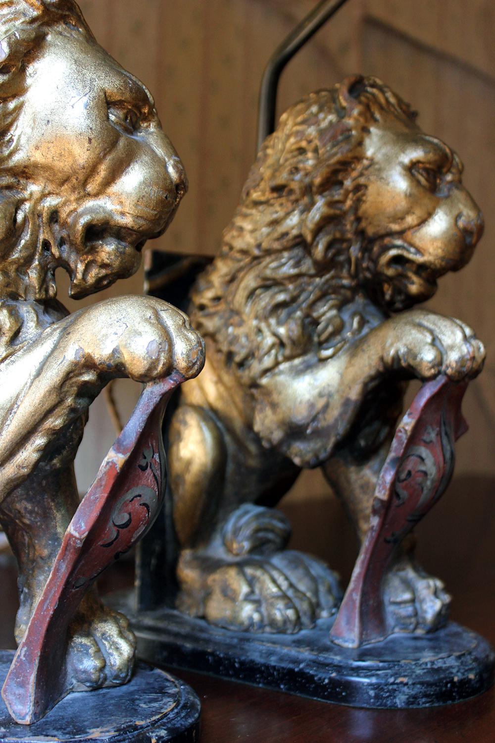 Pair of French Table Lamps Modelled as Gilded Heraldic Lions, circa 1830 5