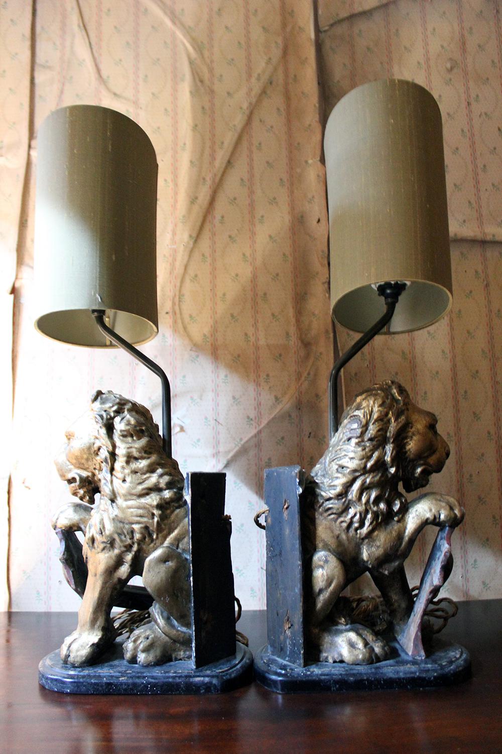Pair of French Table Lamps Modelled as Gilded Heraldic Lions, circa 1830 12