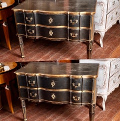 One 19thc Painted and Gilded Commode