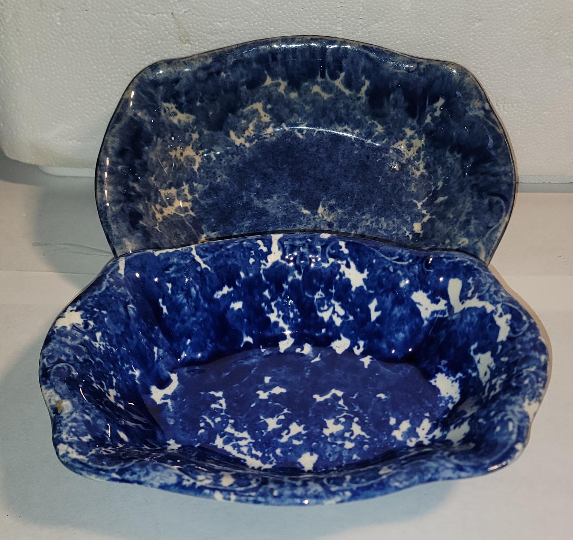 Diese 19thc Sponge Ware Keramik Gemüse Schalen sind in einwandfreiem Zustand und werden als ein Paar verkauft. die Farbe ist erstaunlich.