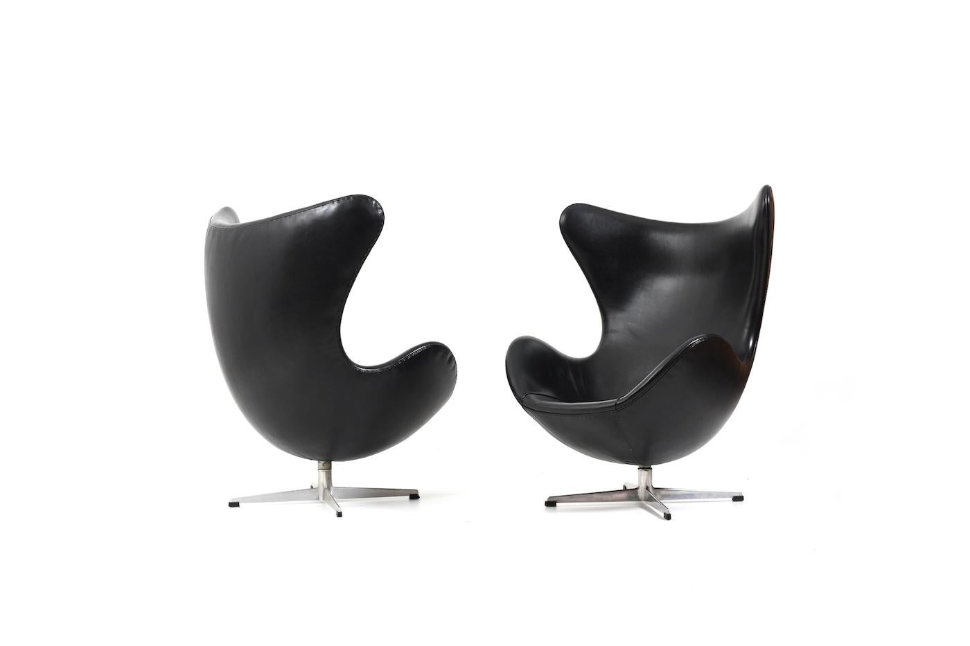 Pair of 1st Edition Arne Jacobsen Egg Chairs, circa 1959, Fritz Hansen 6