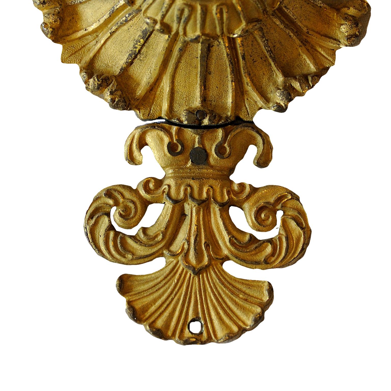Early 19th Century Pair of 1st Empire French Napoleonic Period Gilt Bronze Wall Lights, circa 1820 For Sale