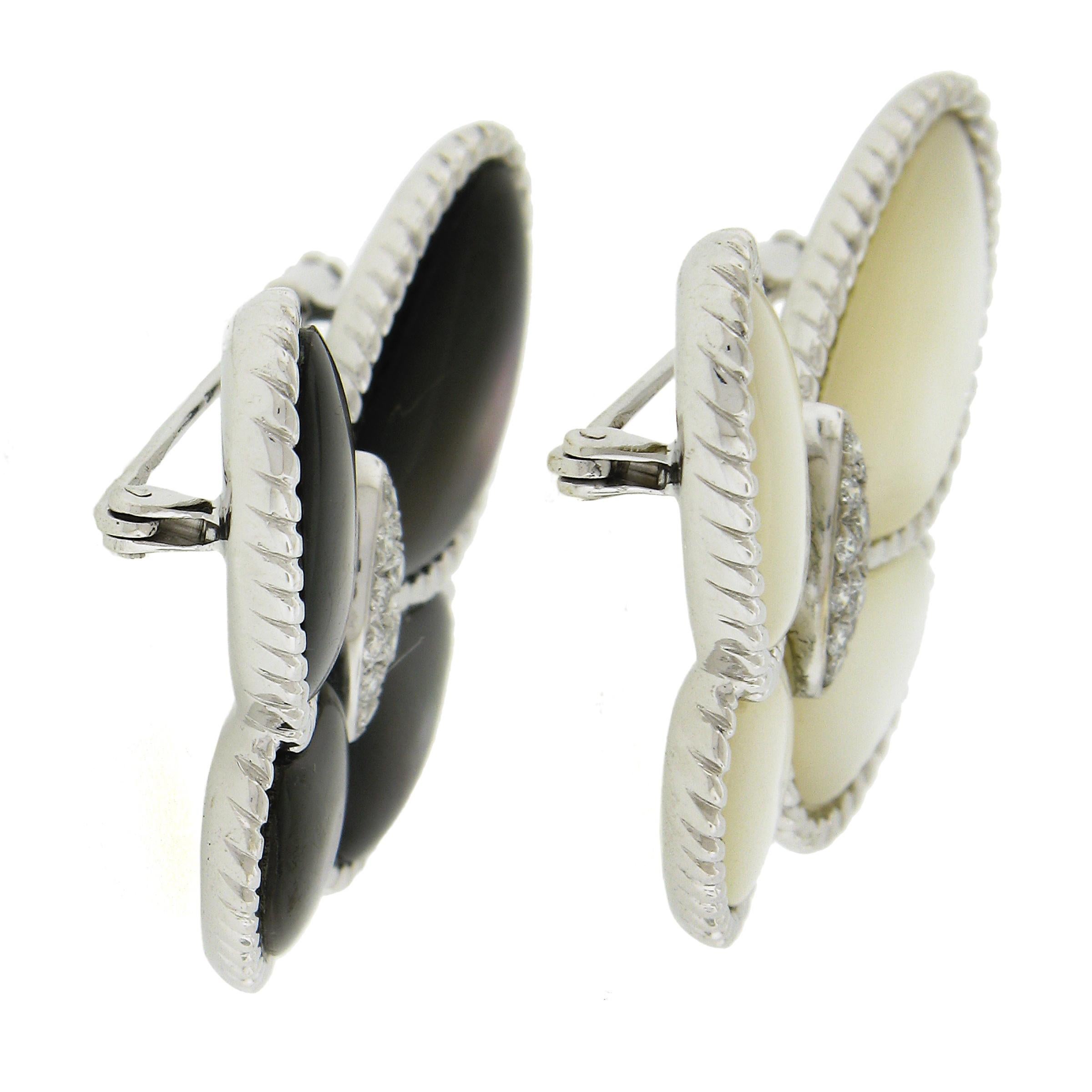 Pair of 2 18K Gold Black & White Mother of Pearl & Diamonds Butterfly Brooch Pin For Sale 2