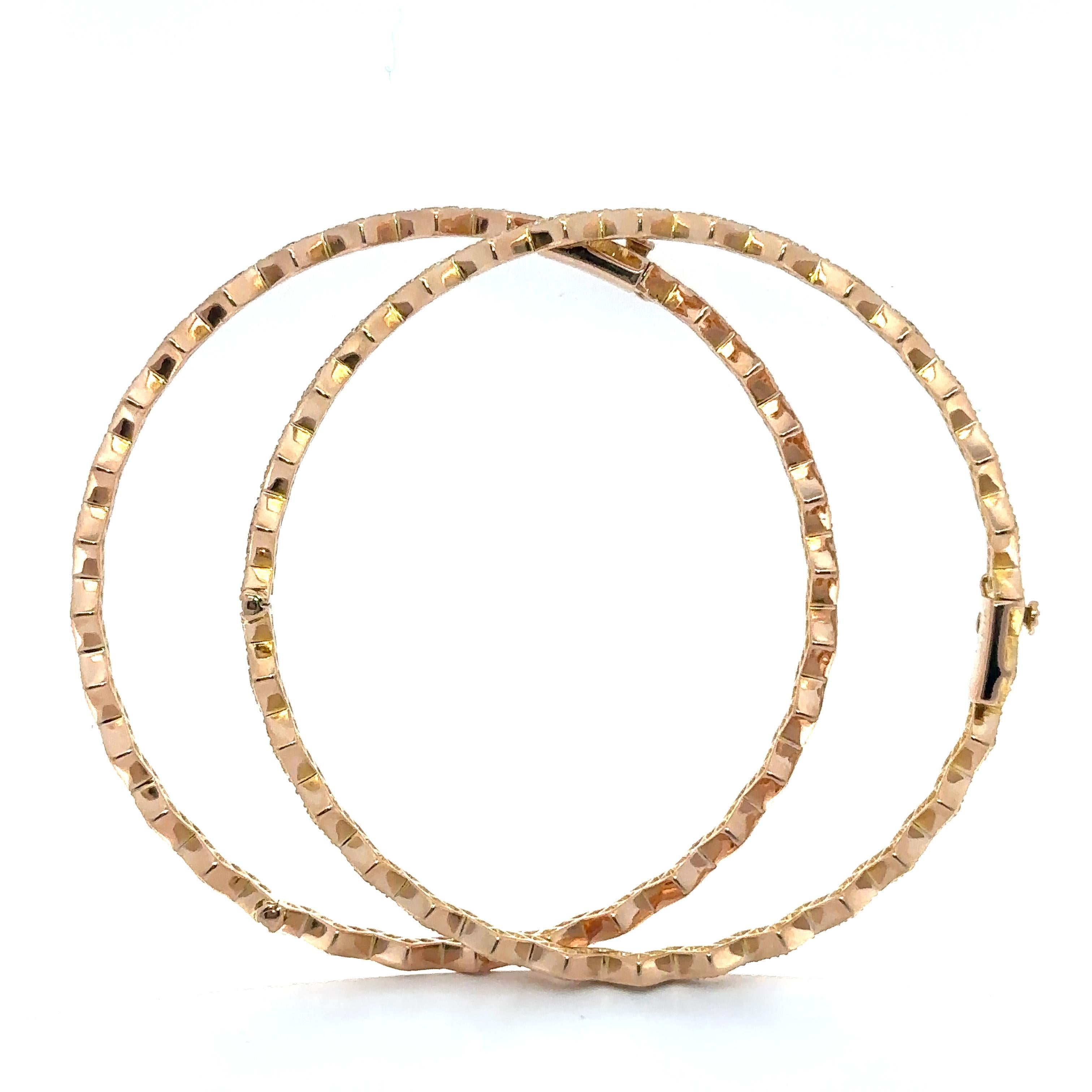 Pair of 2 18k Yellow Gold 4.61ctw VS F Pave Diamond Zig Zag Bangle Bracelets For Sale 11