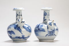 Pareja de 2 antiguos Ghendis de porcelana japonesa estilo Ming Arita Kraak, ca 1670